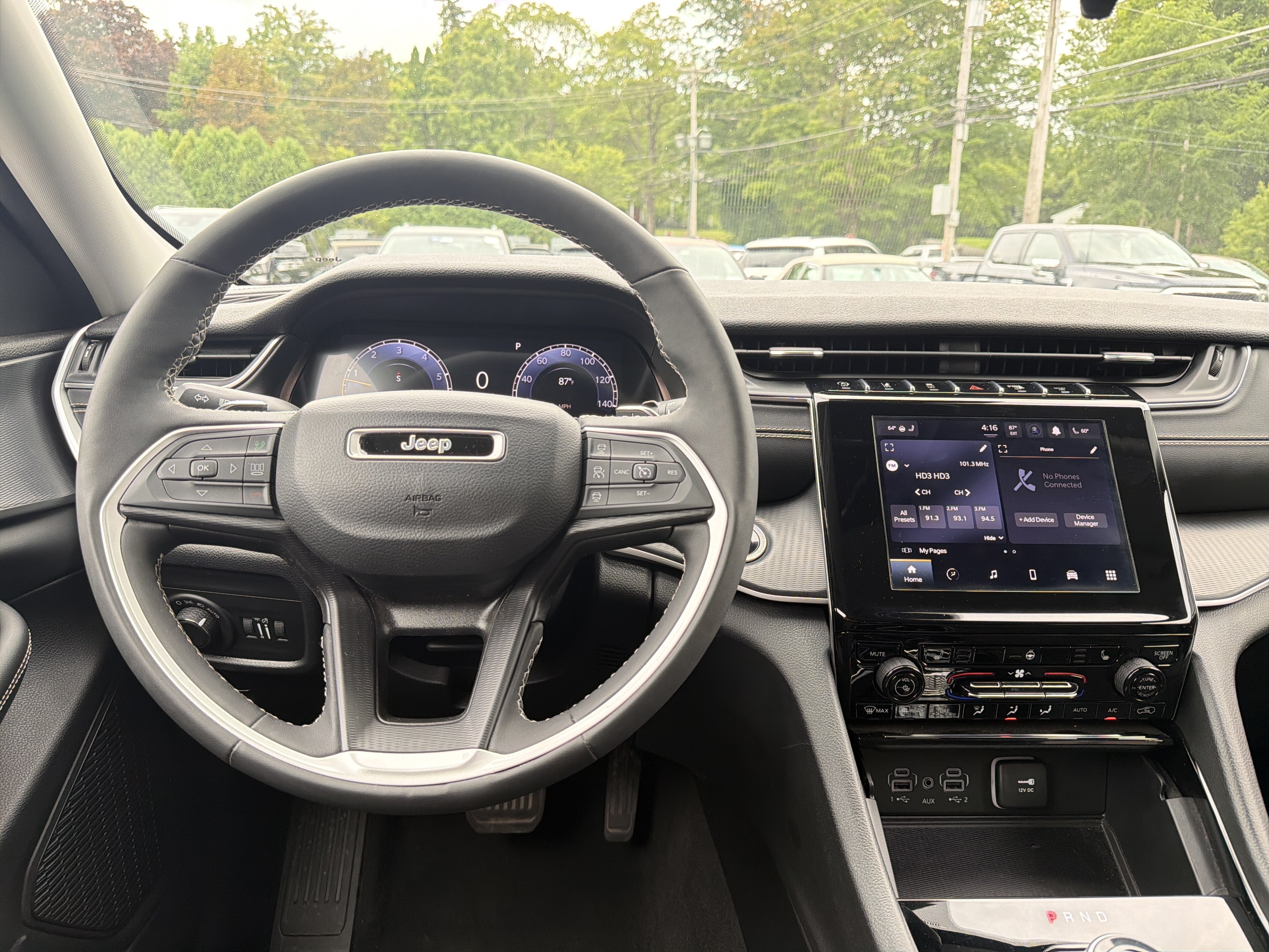 2023 Jeep Grand Cherokee Laredo
