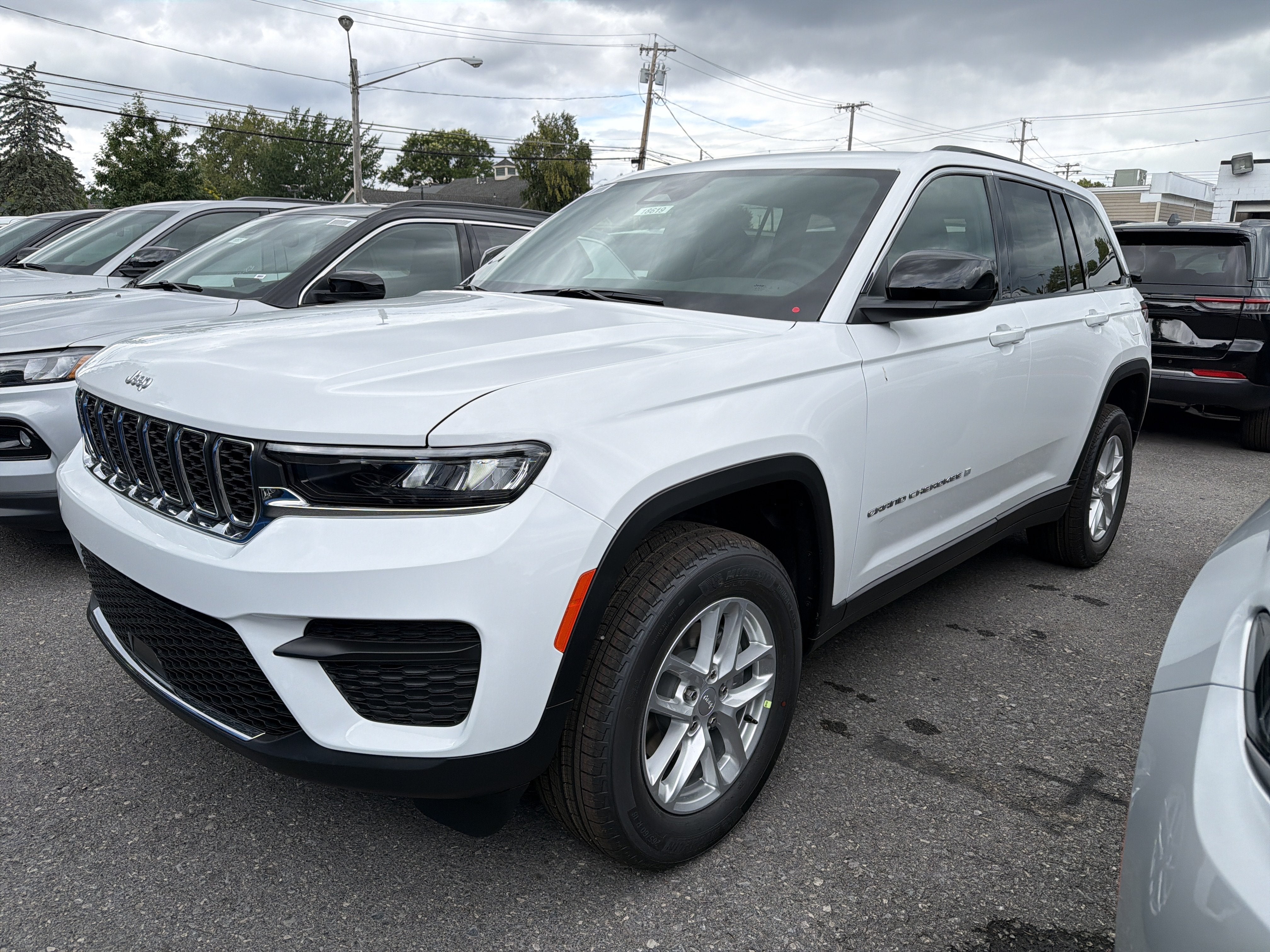 2026 Jeep Grand Cherokee Laredo