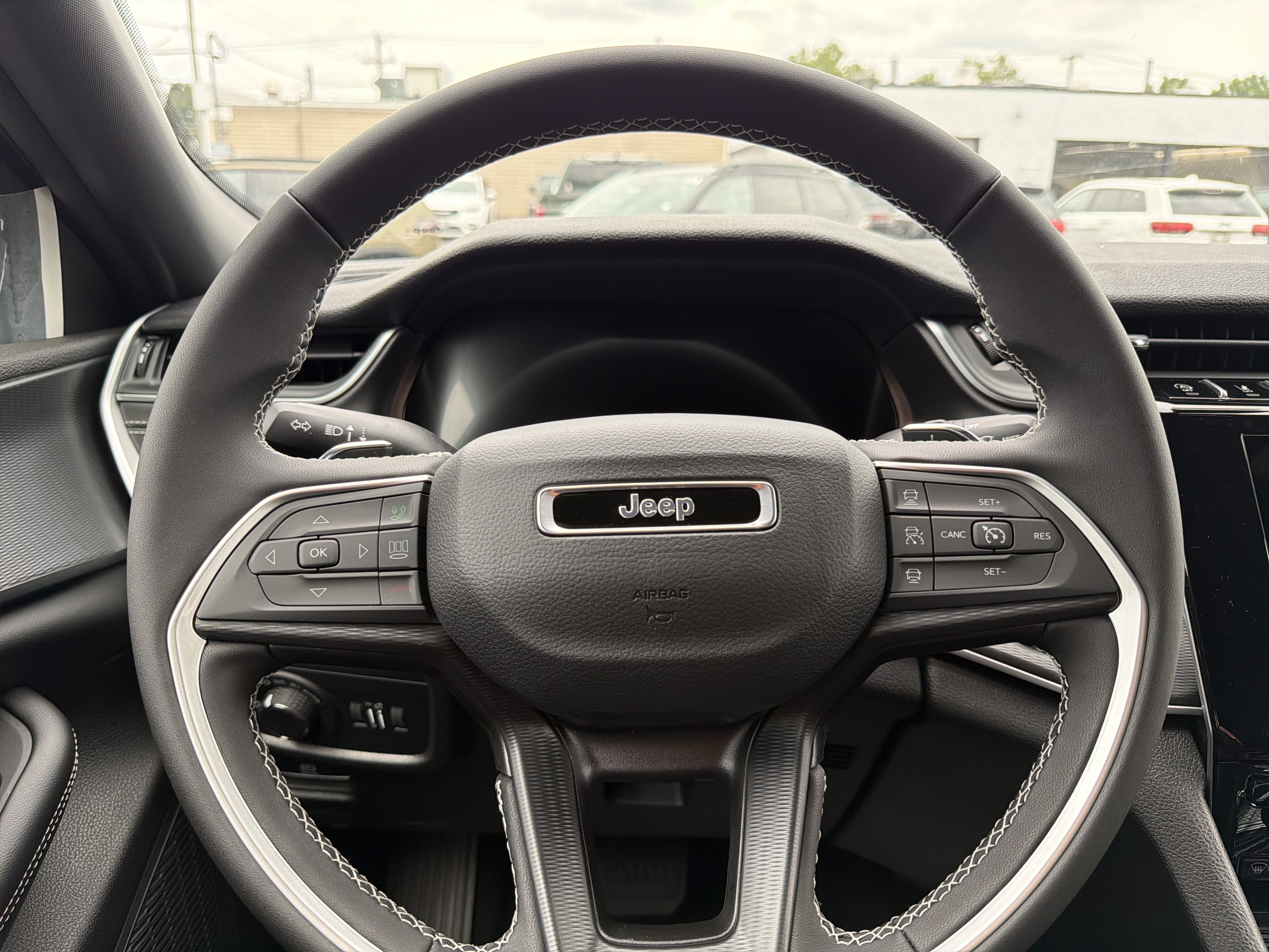 2026 Jeep Grand Cherokee Laredo
