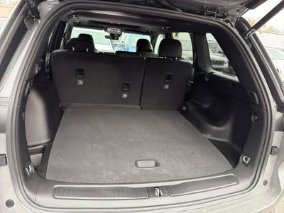 2027 Jeep Grand Cherokee Laredo Altitude