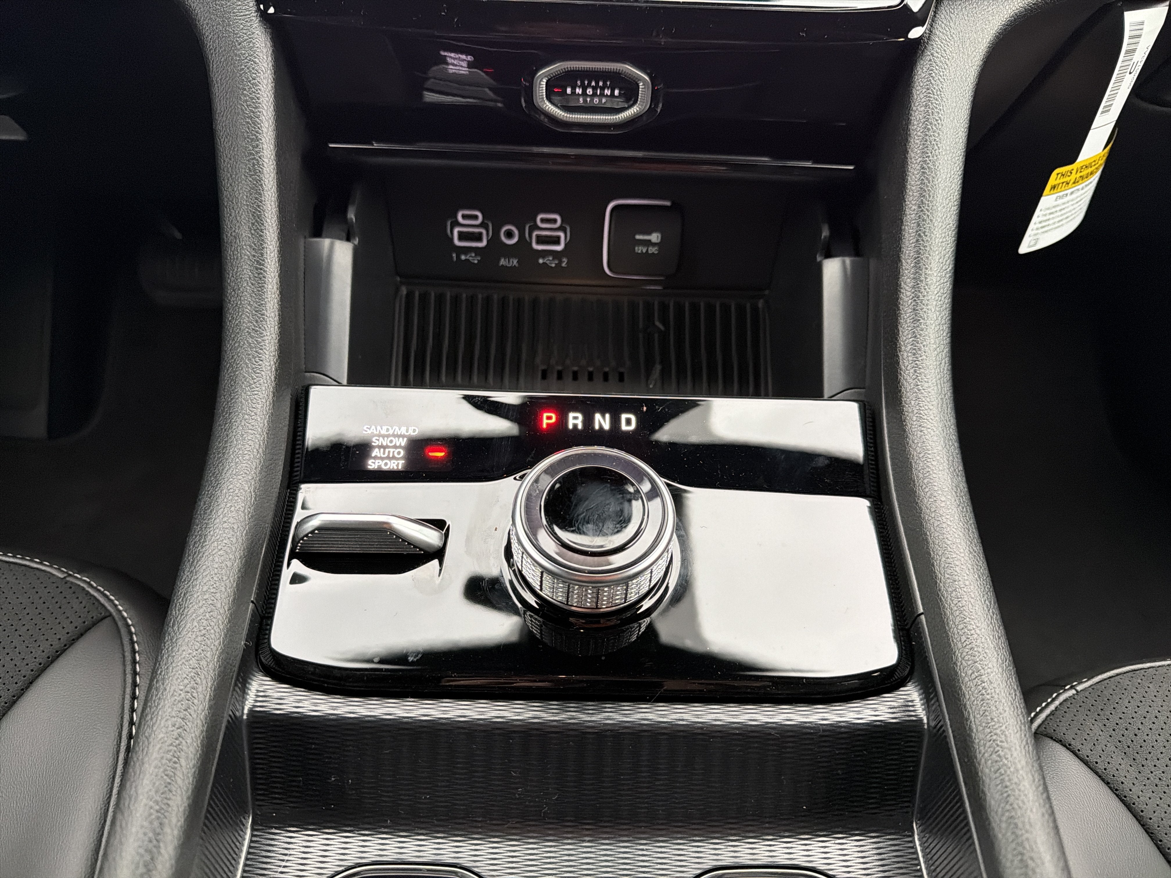 2027 Jeep Grand Cherokee Laredo Altitude
