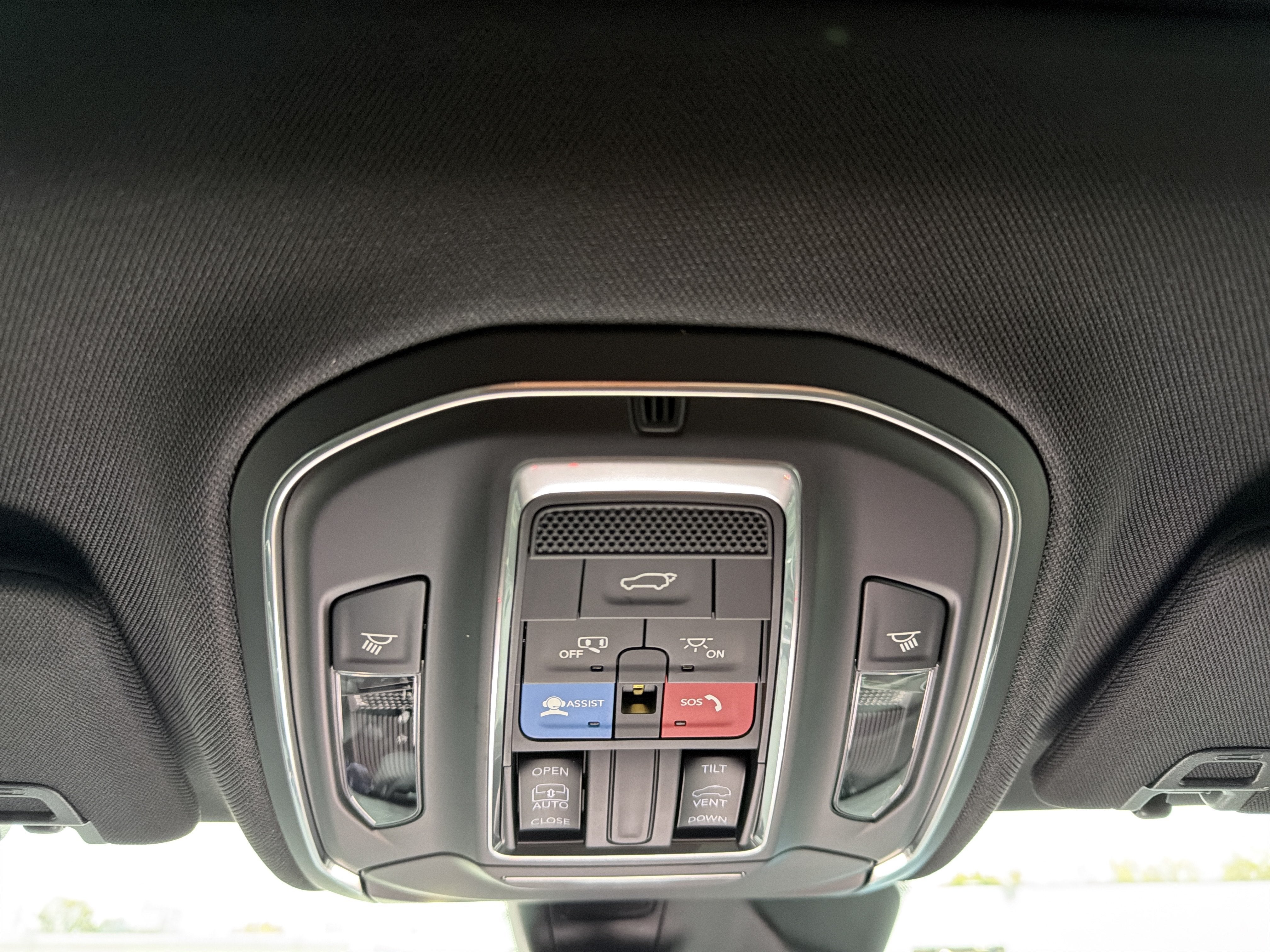 2027 Jeep Grand Cherokee Laredo Altitude