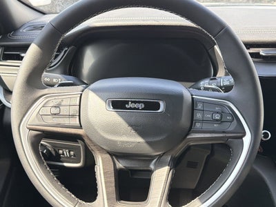 2026 Jeep Grand Cherokee Laredo Altitude