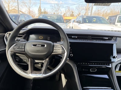 2026 Jeep Grand Cherokee Laredo Altitude