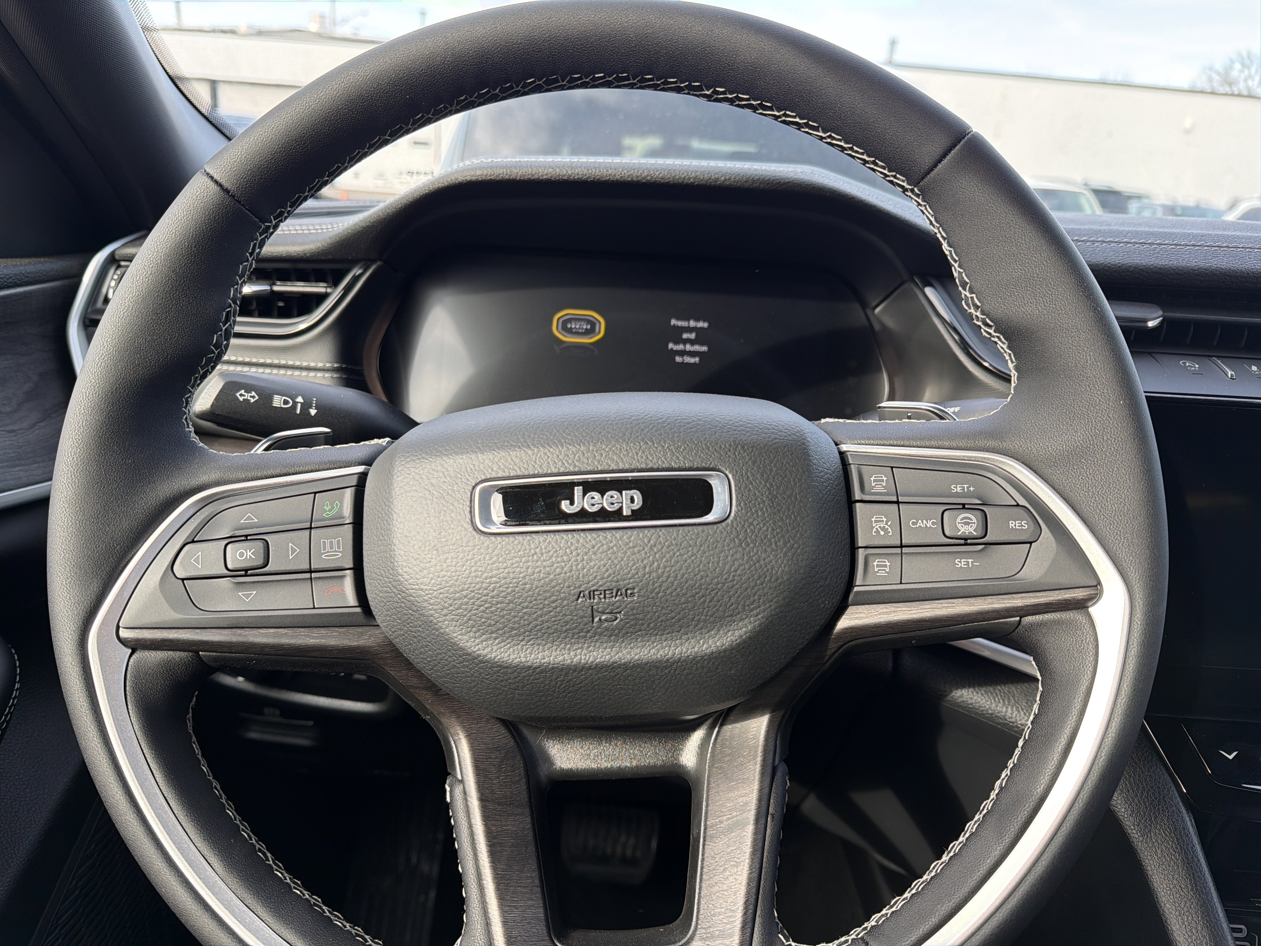 2026 Jeep Grand Cherokee Laredo Altitude