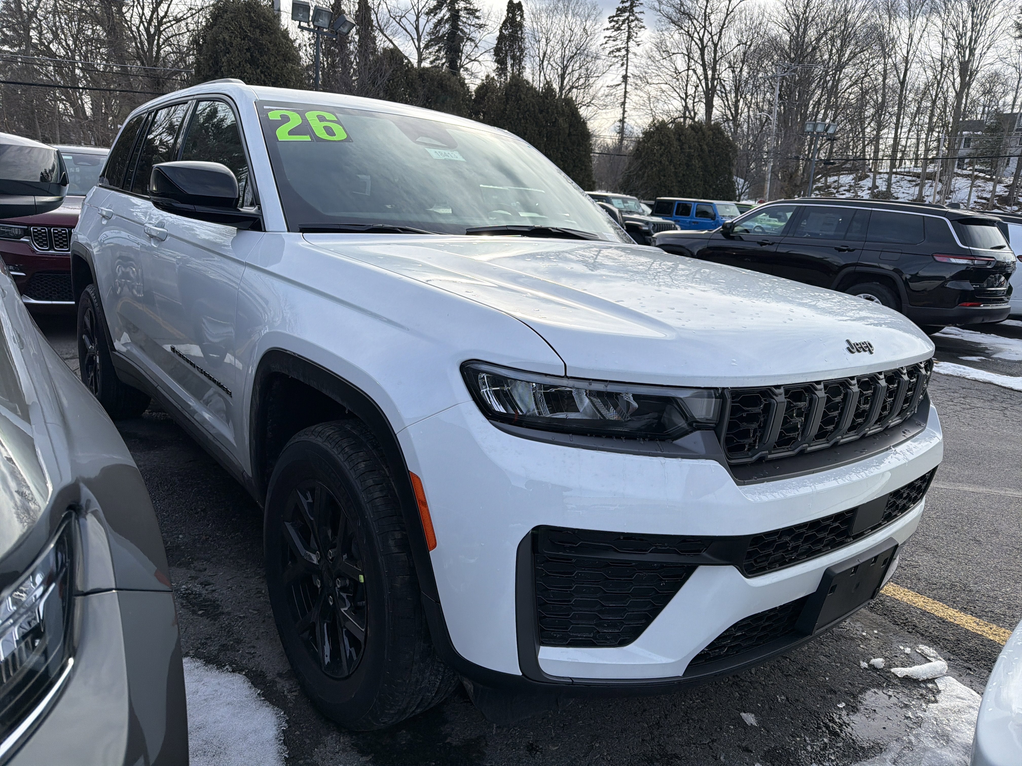 2026 Jeep Grand Cherokee Laredo Altitude