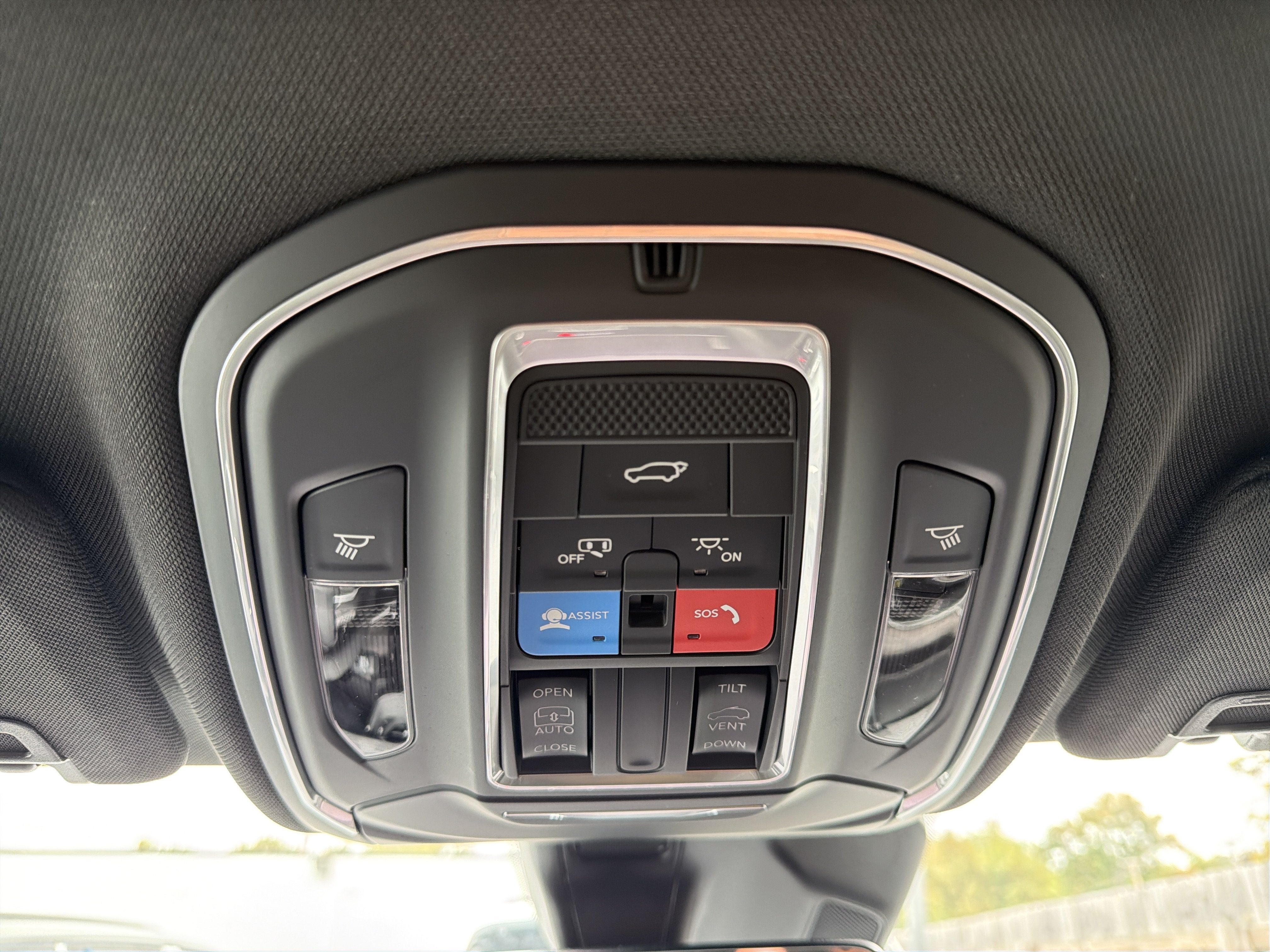 2027 Jeep Grand Cherokee Laredo Altitude
