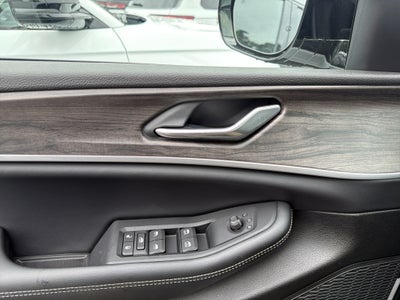 2027 Jeep Grand Cherokee Laredo Altitude
