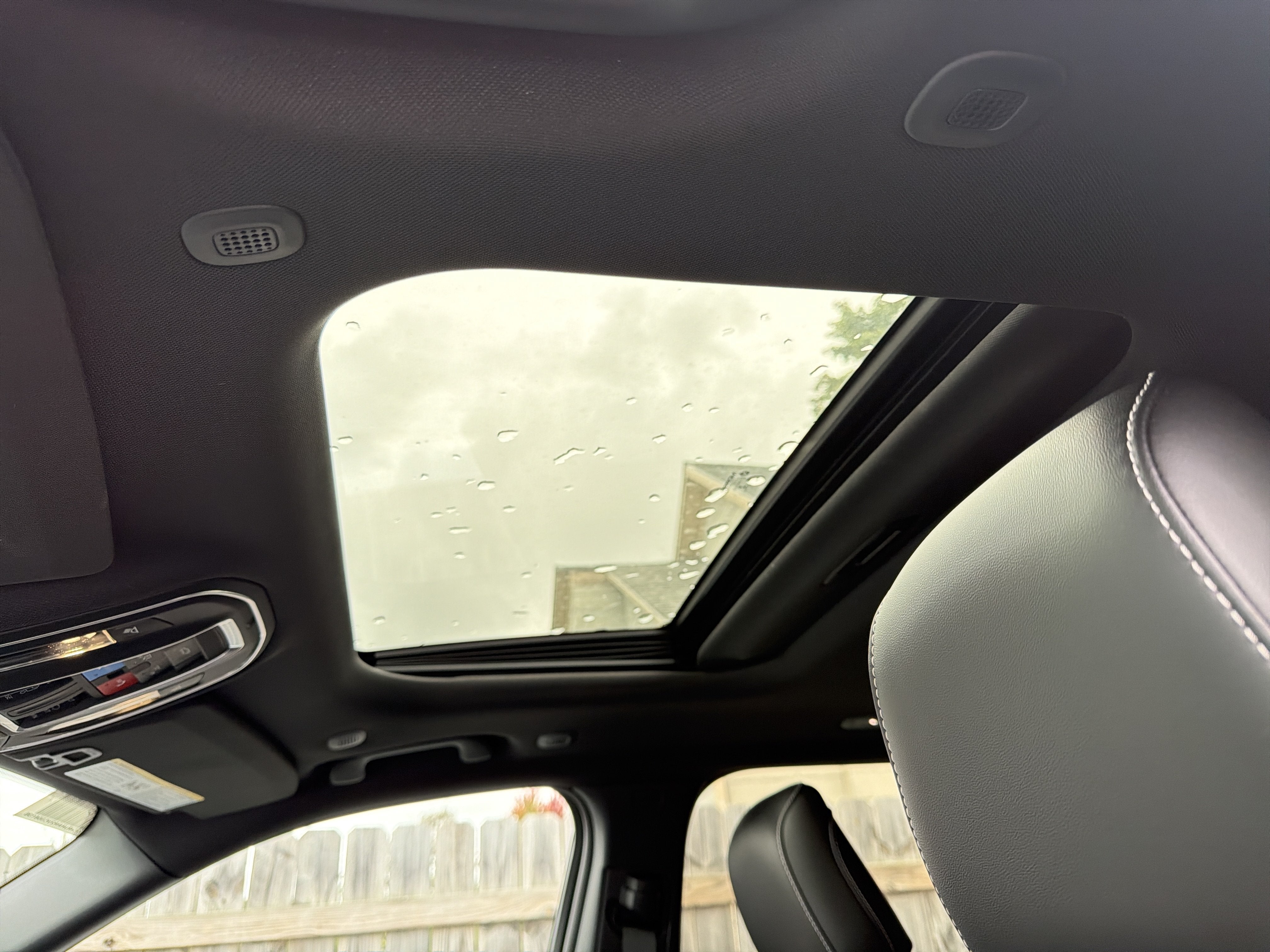 2027 Jeep Grand Cherokee Laredo Altitude