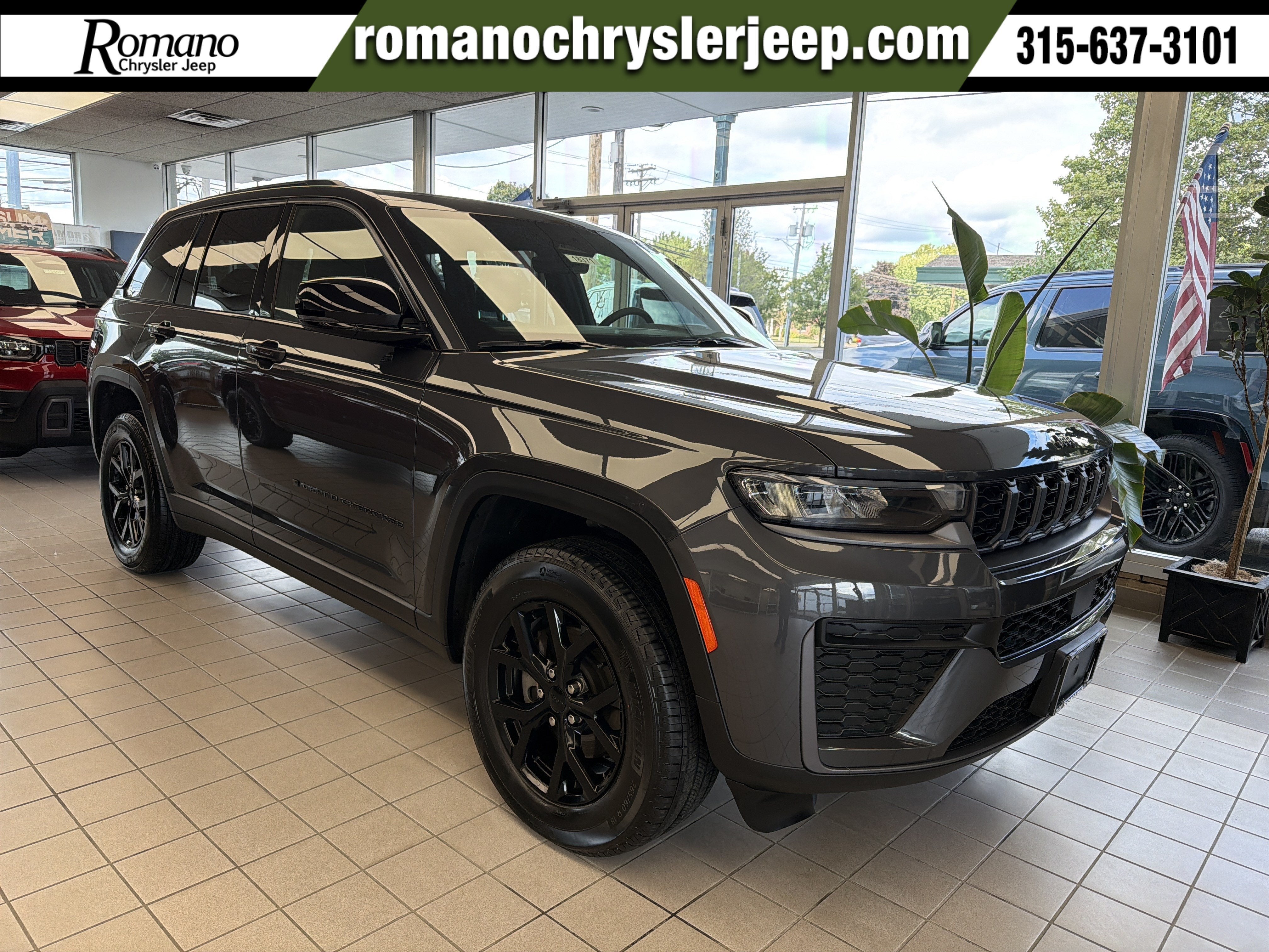 2026 Jeep Grand Cherokee Laredo Altitude
