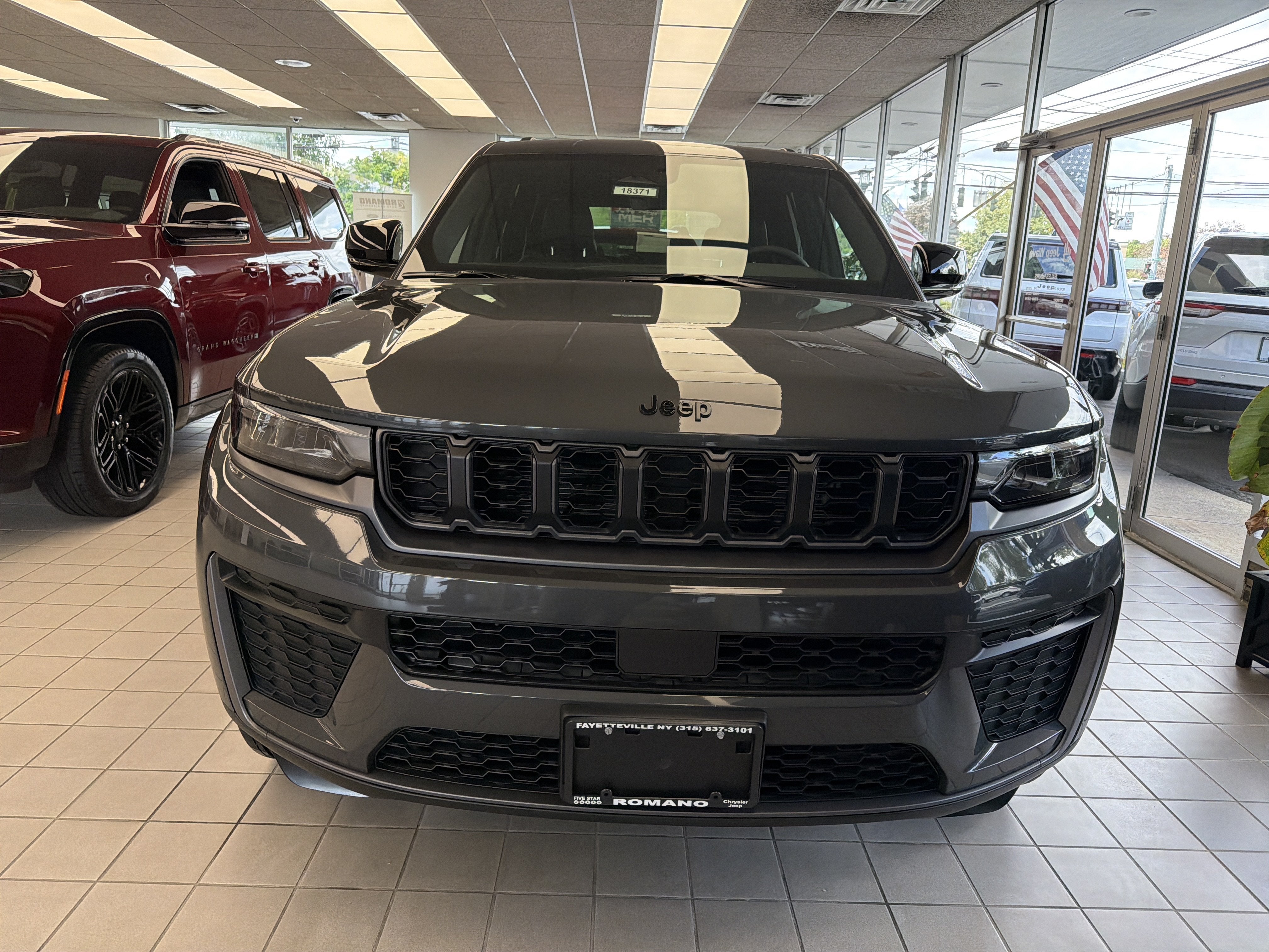 2026 Jeep Grand Cherokee Laredo Altitude