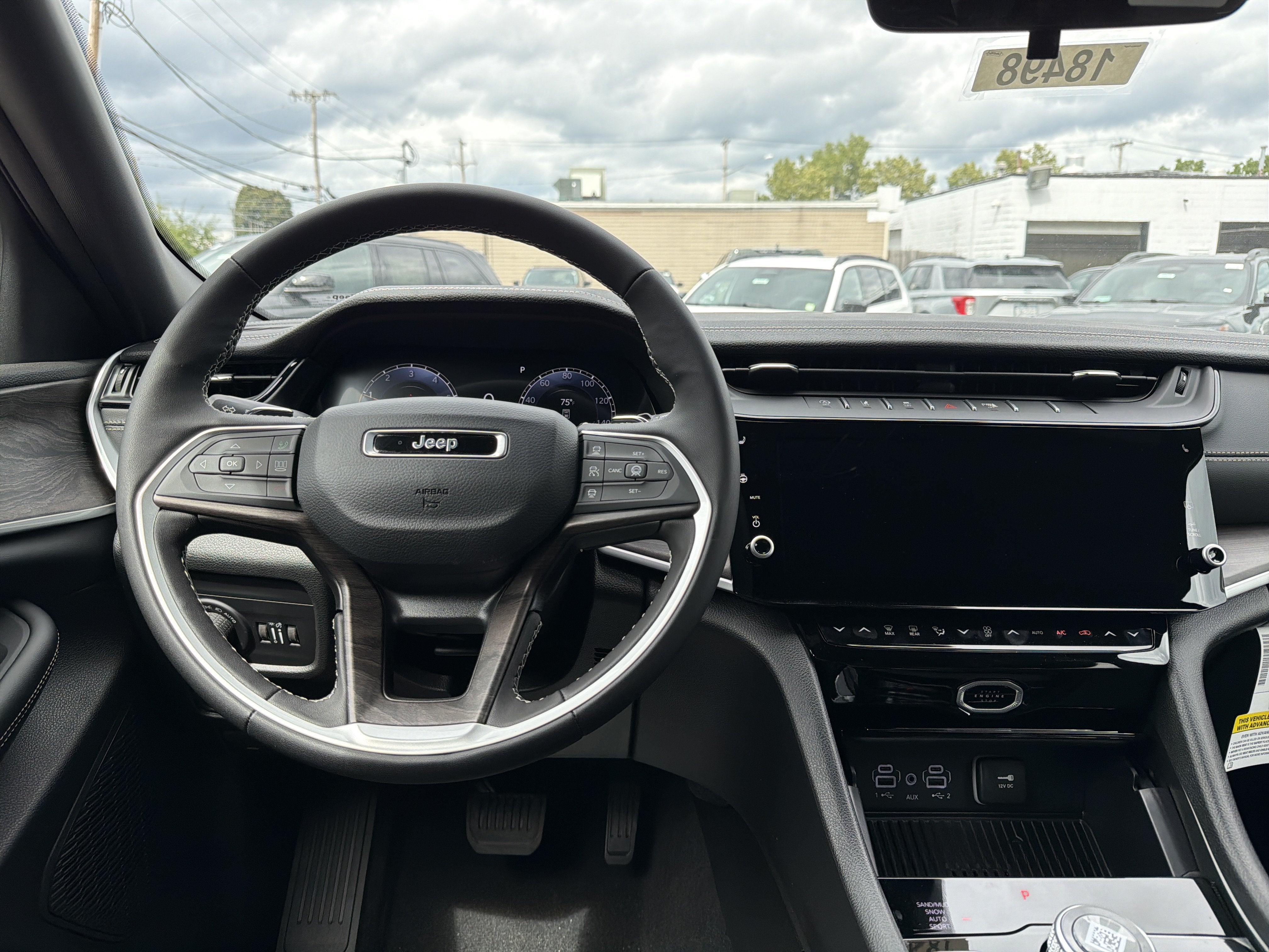 2026 Jeep Grand Cherokee Laredo Altitude