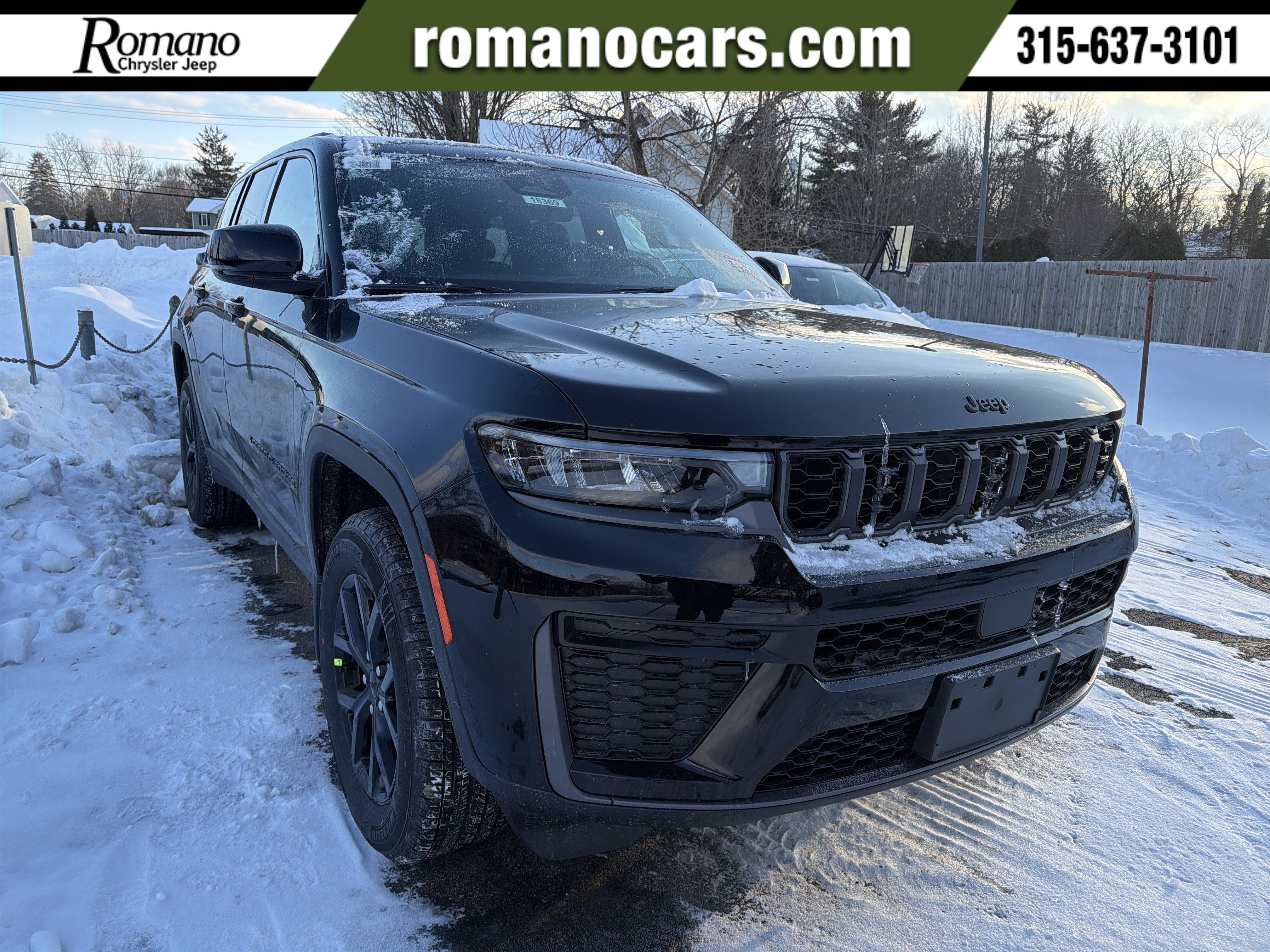 2026 Jeep Grand Cherokee Laredo Altitude