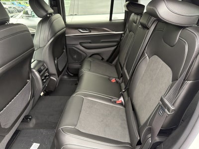 2026 Jeep Grand Cherokee Laredo Altitude
