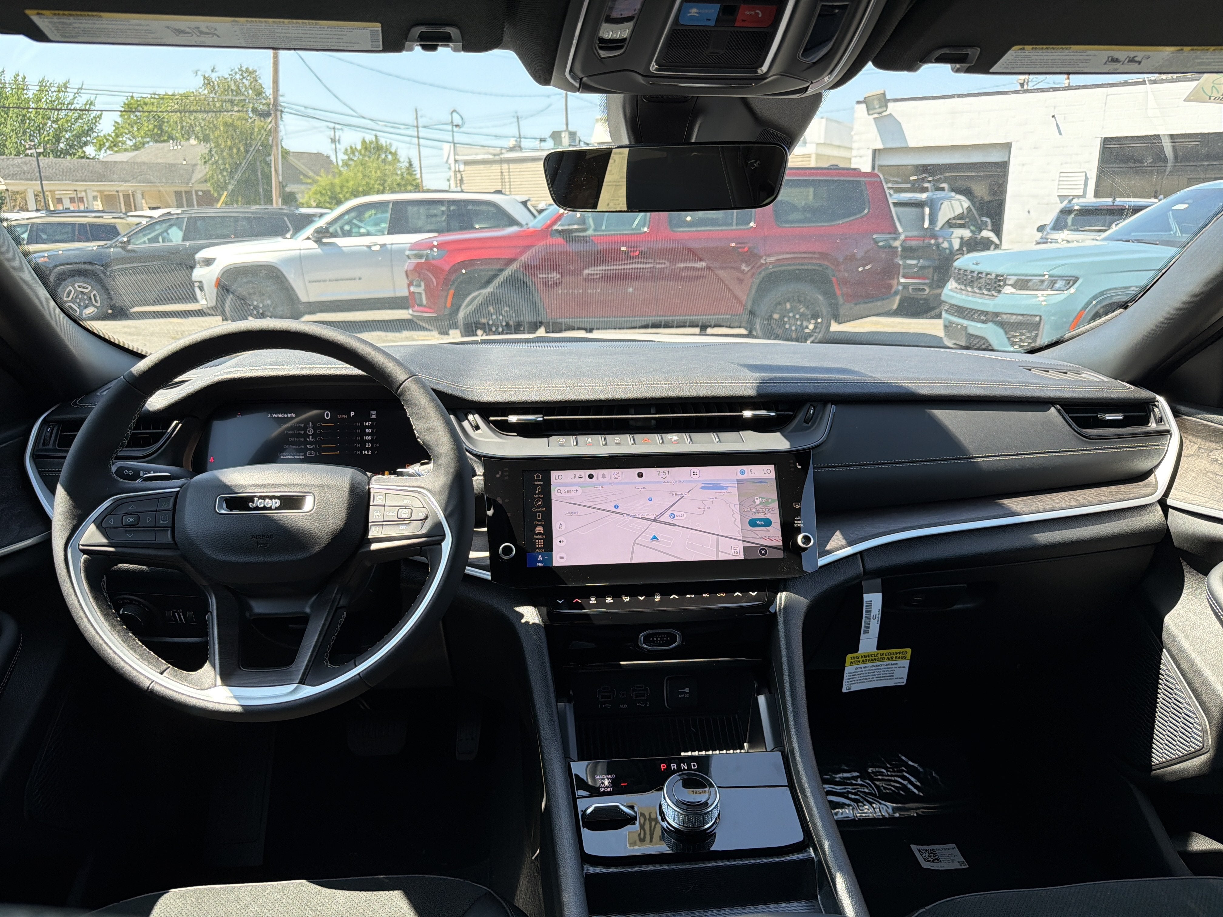 2026 Jeep Grand Cherokee Laredo Altitude