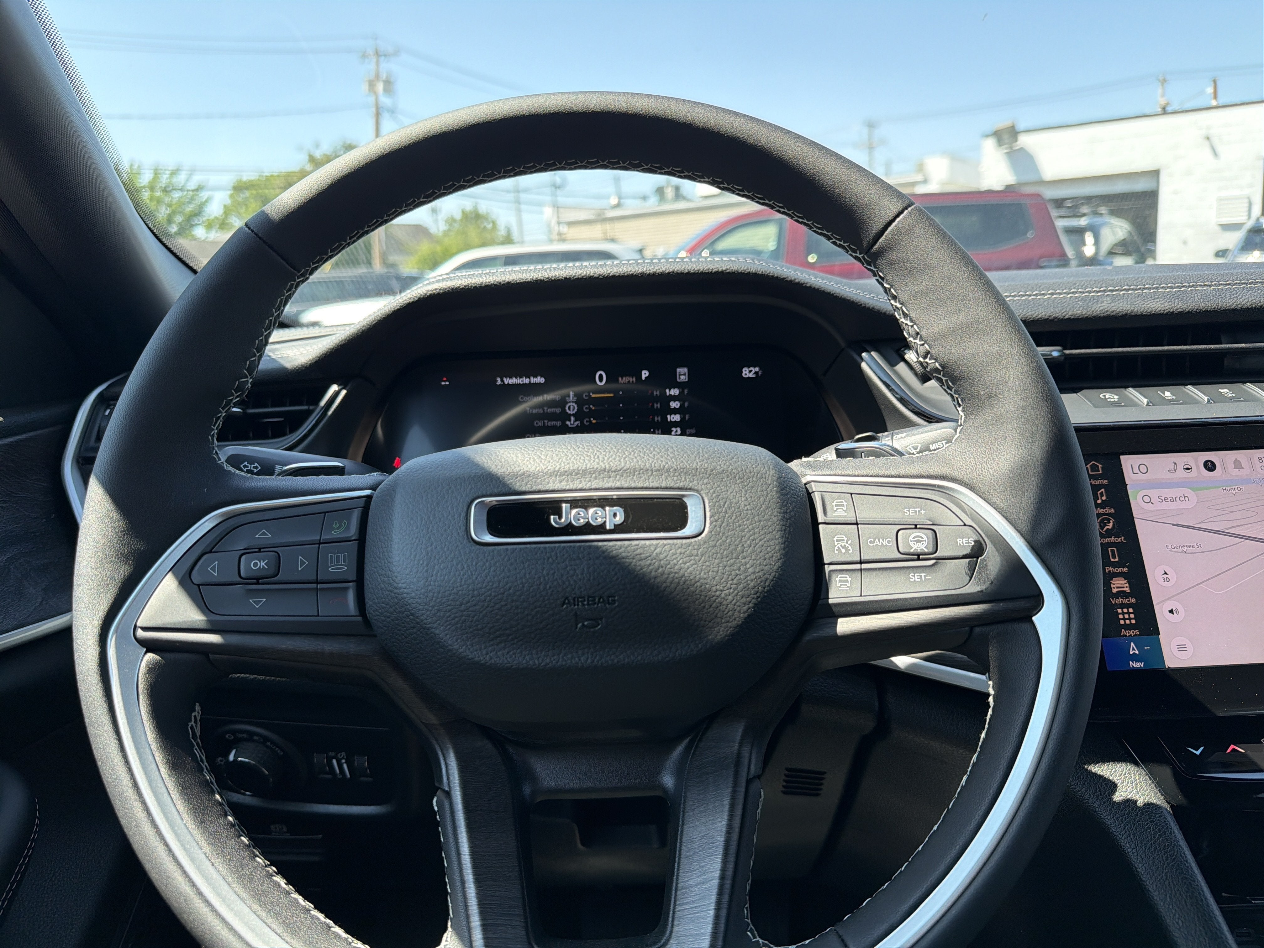 2026 Jeep Grand Cherokee Laredo Altitude