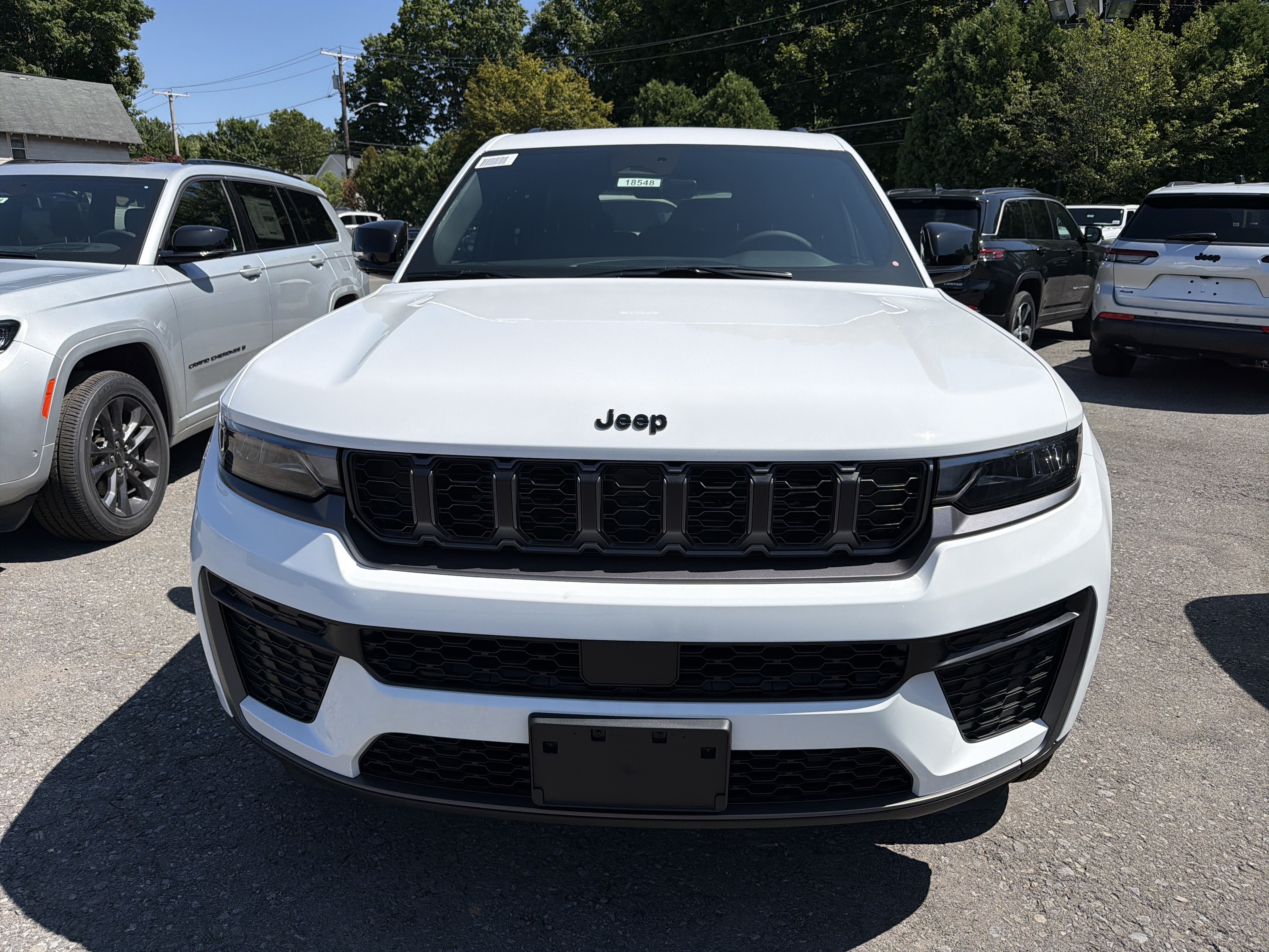 2026 Jeep Grand Cherokee Laredo Altitude