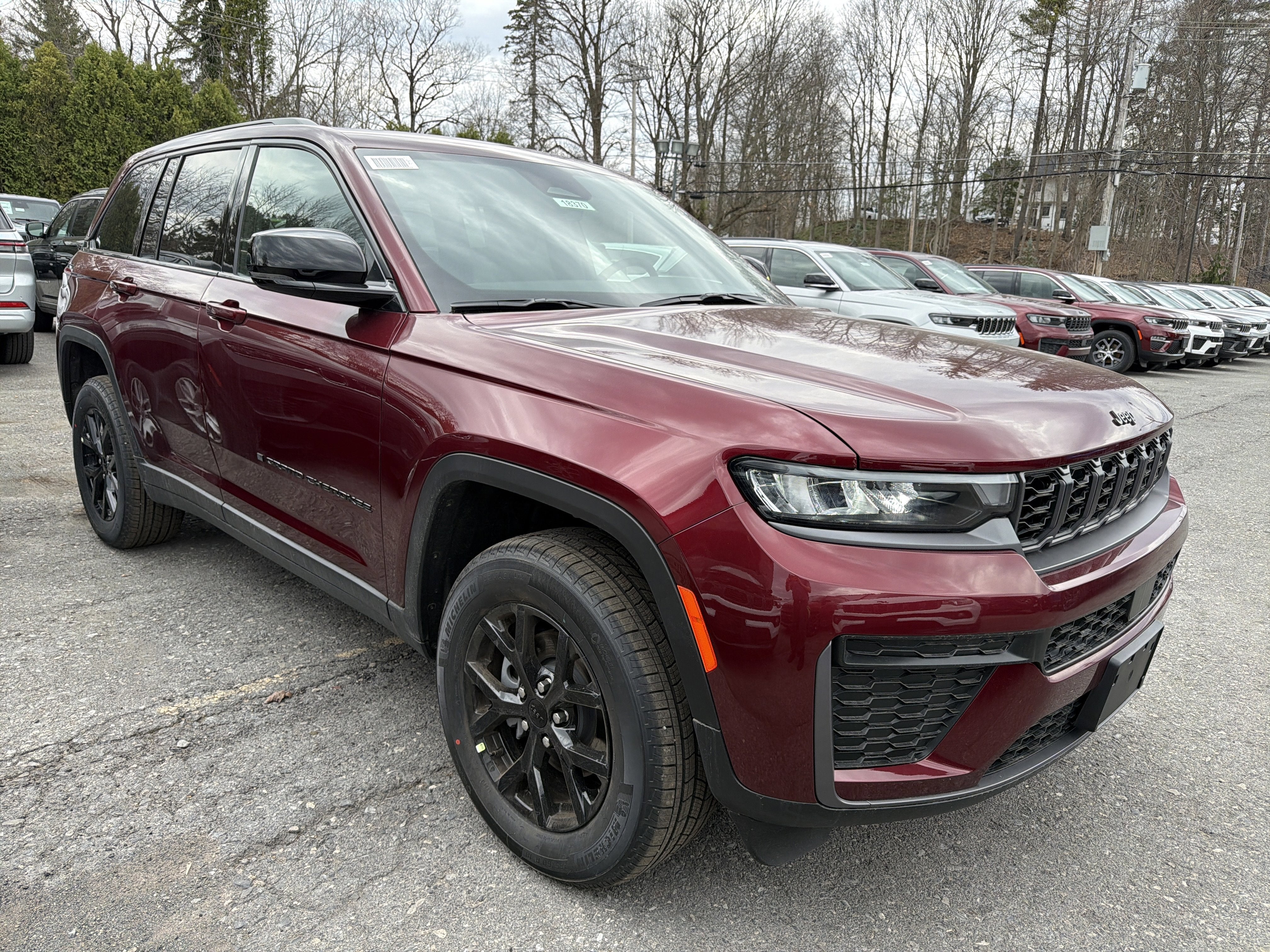 2026 Jeep Grand Cherokee Laredo Altitude