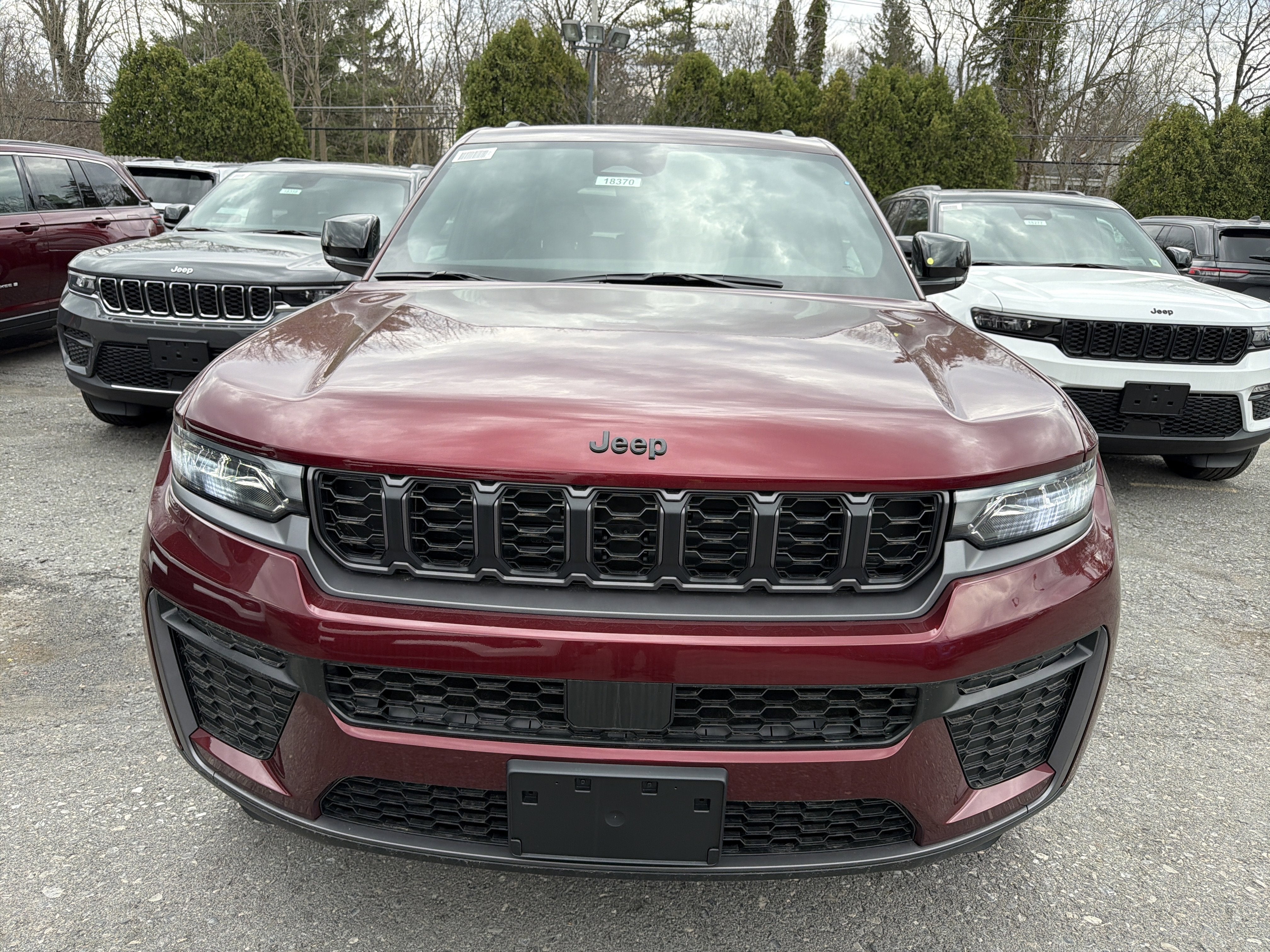 2026 Jeep Grand Cherokee Laredo Altitude