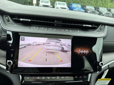 2026 Jeep Grand Cherokee Laredo Altitude