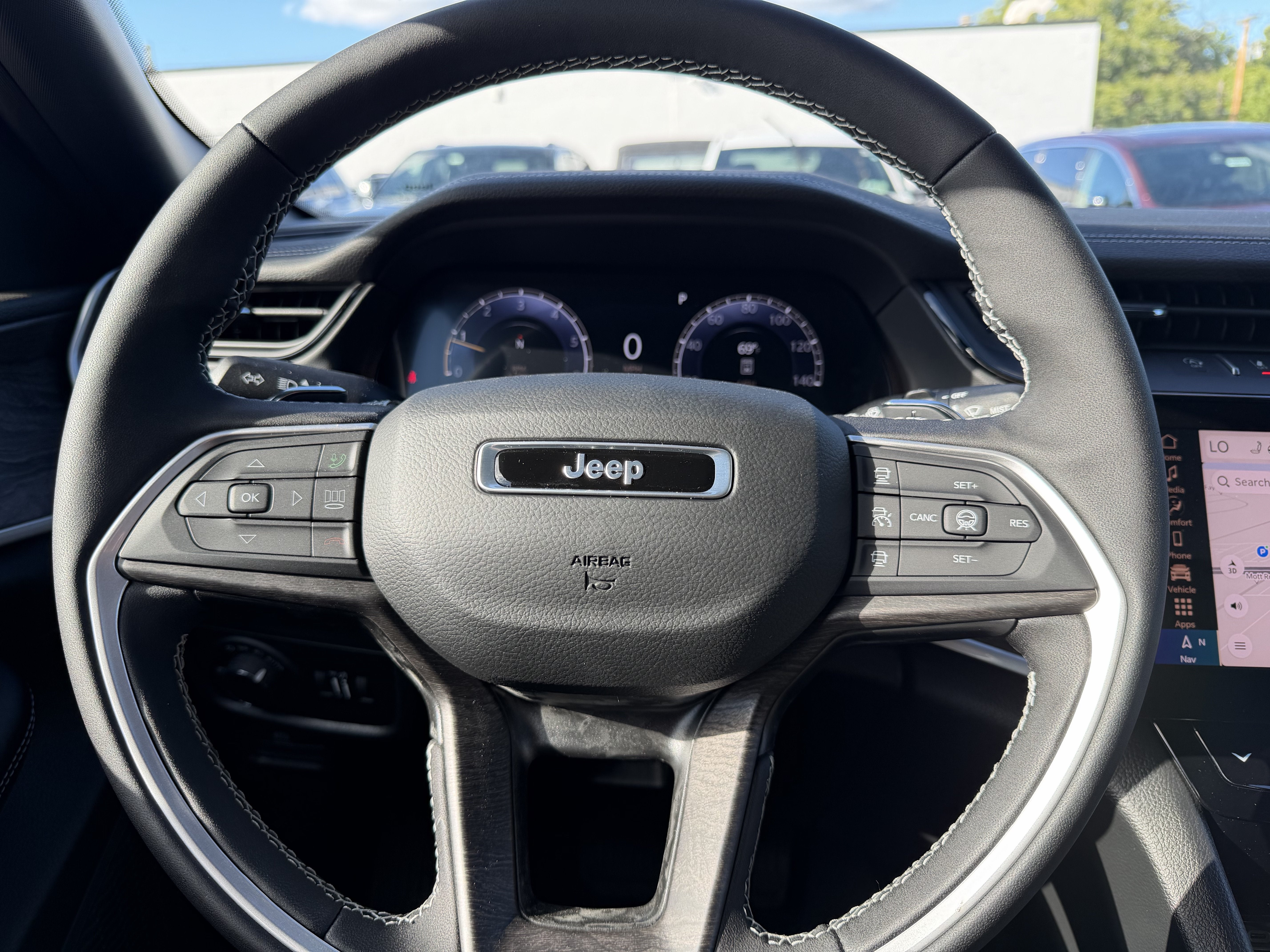 2026 Jeep Grand Cherokee Laredo Altitude