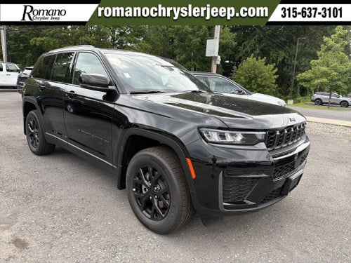 2026 Jeep Grand Cherokee Laredo Altitude