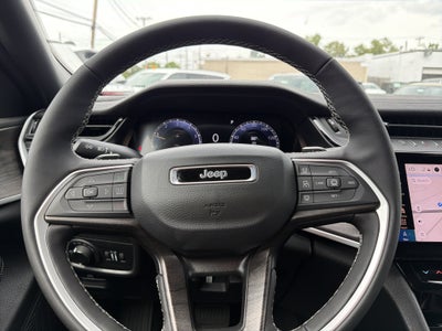 2026 Jeep Grand Cherokee Laredo Altitude