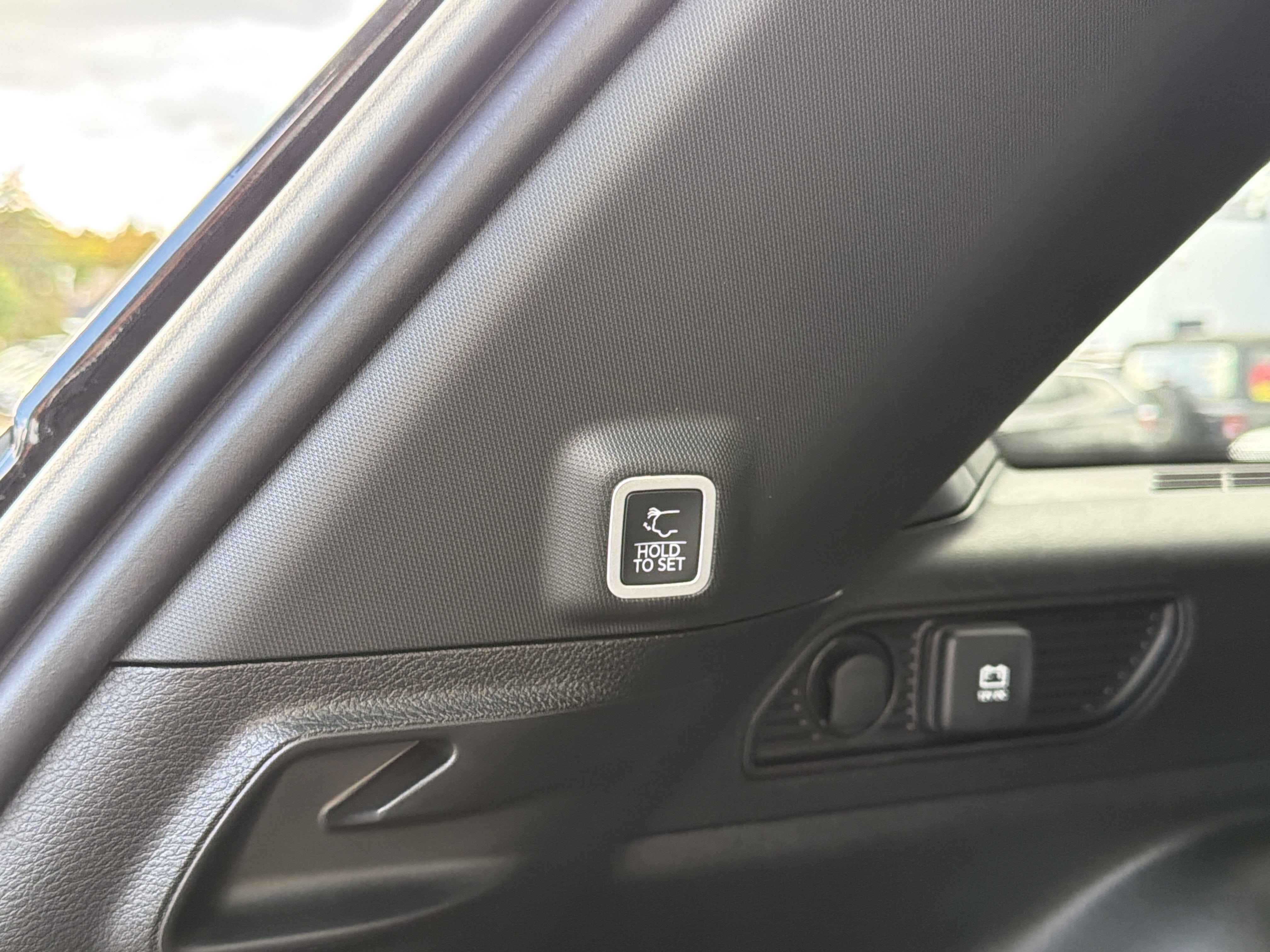 2027 Jeep Grand Cherokee Laredo Altitude