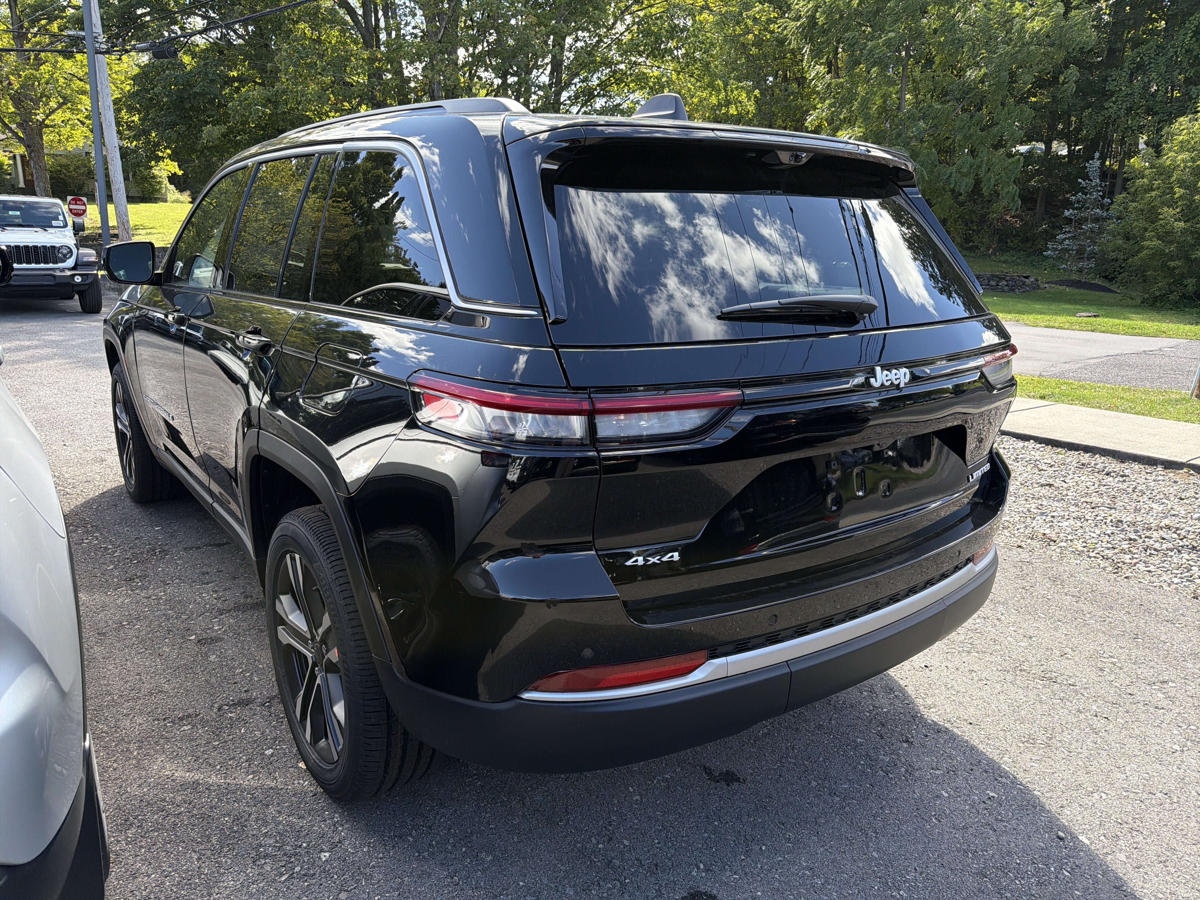 2027 Jeep Grand Cherokee Limited