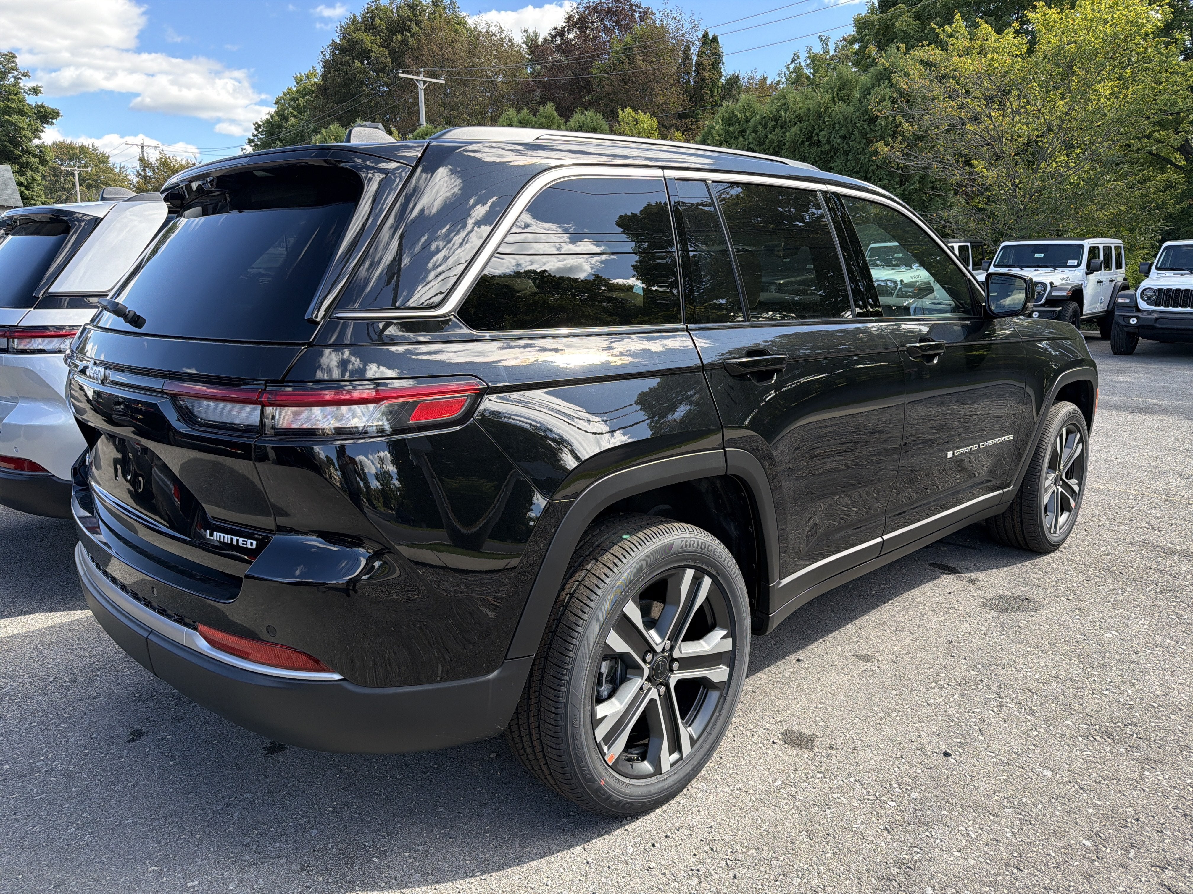 2027 Jeep Grand Cherokee Limited