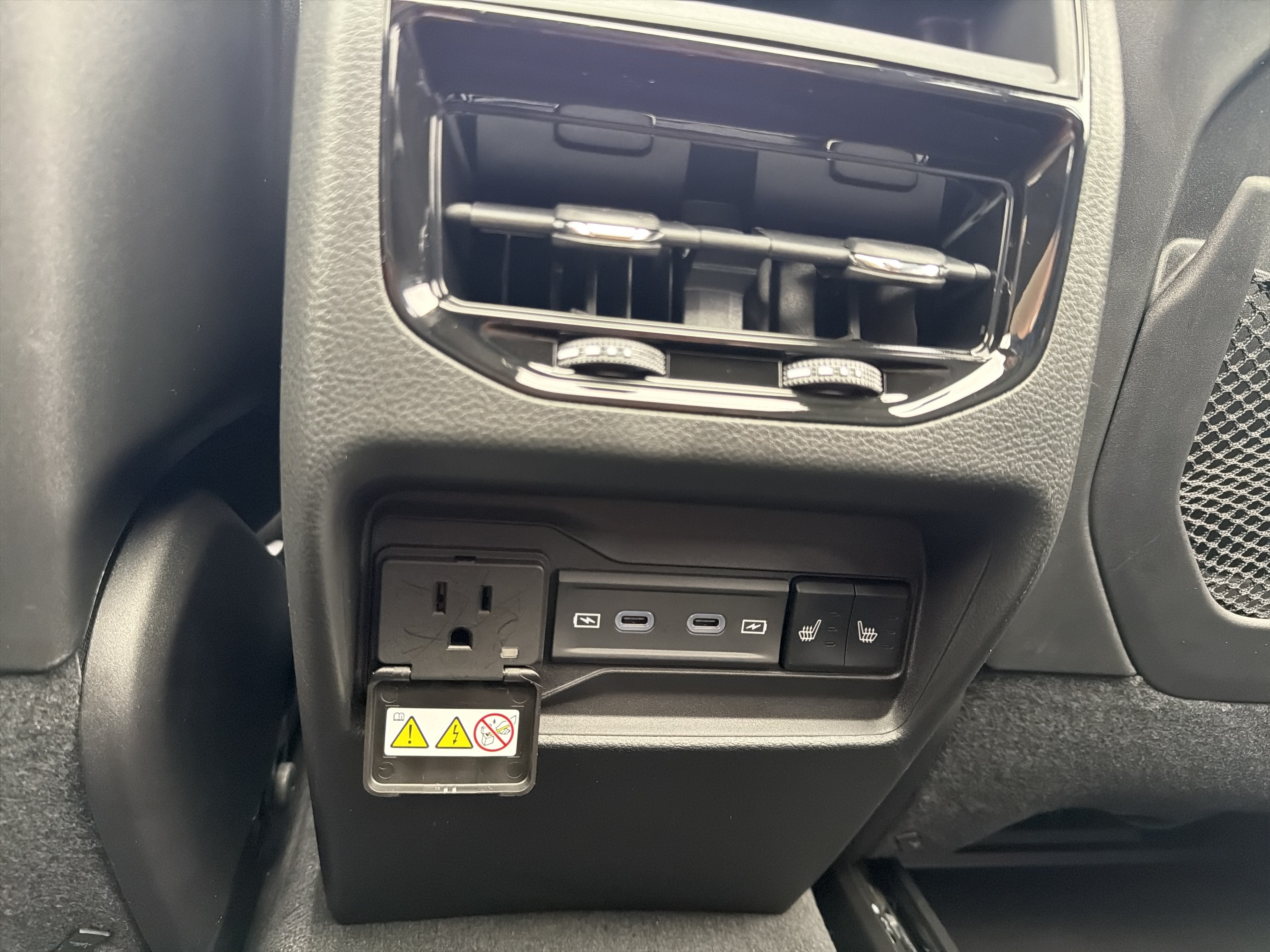 2027 Jeep Grand Cherokee Limited Reserve