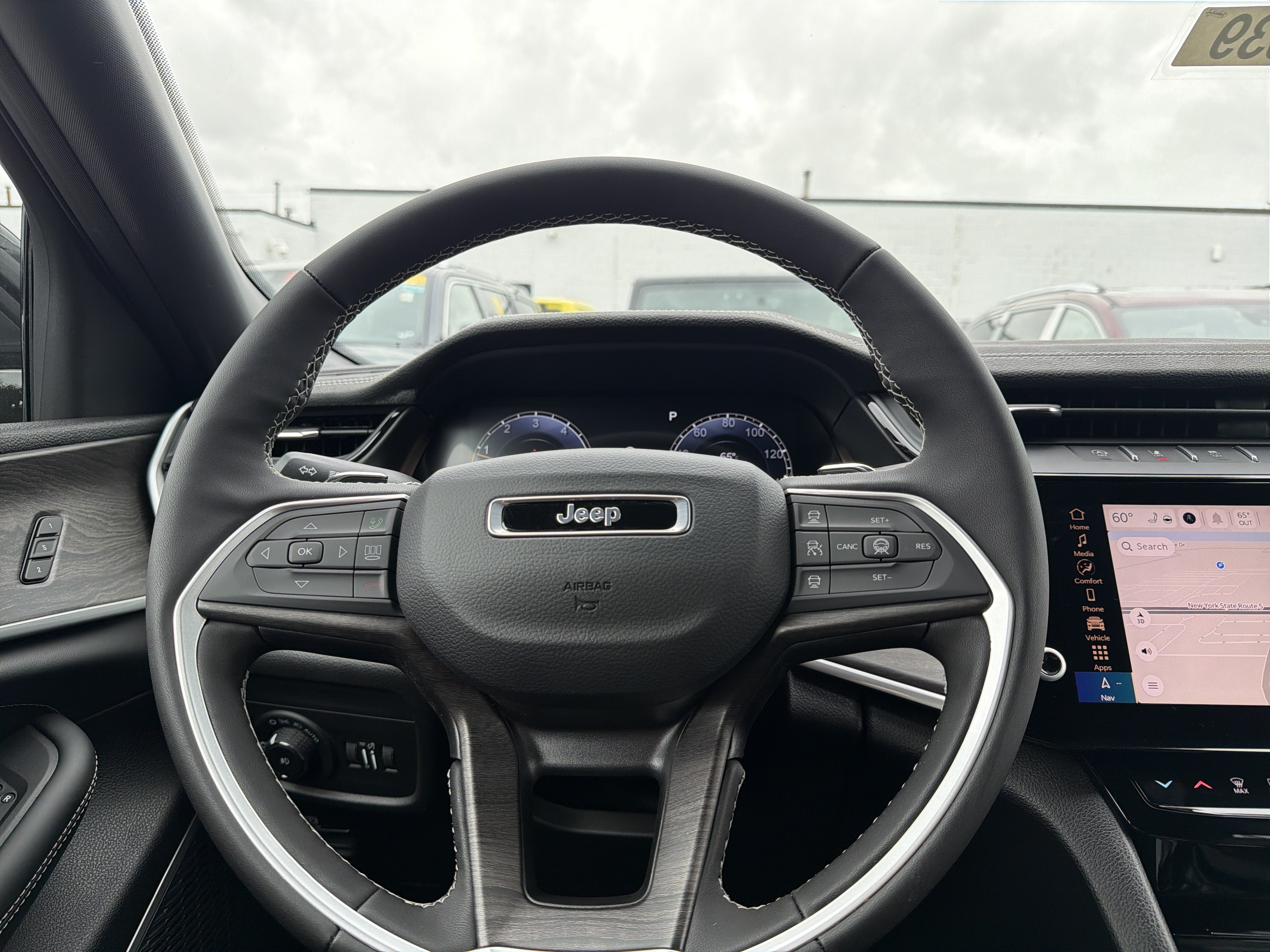 2027 Jeep Grand Cherokee Limited Reserve