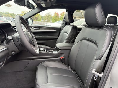 2027 Jeep Grand Cherokee Limited Reserve