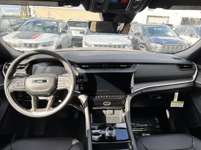 2027 Jeep Grand Cherokee Limited