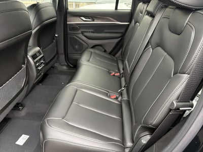 2027 Jeep Grand Cherokee Limited Reserve