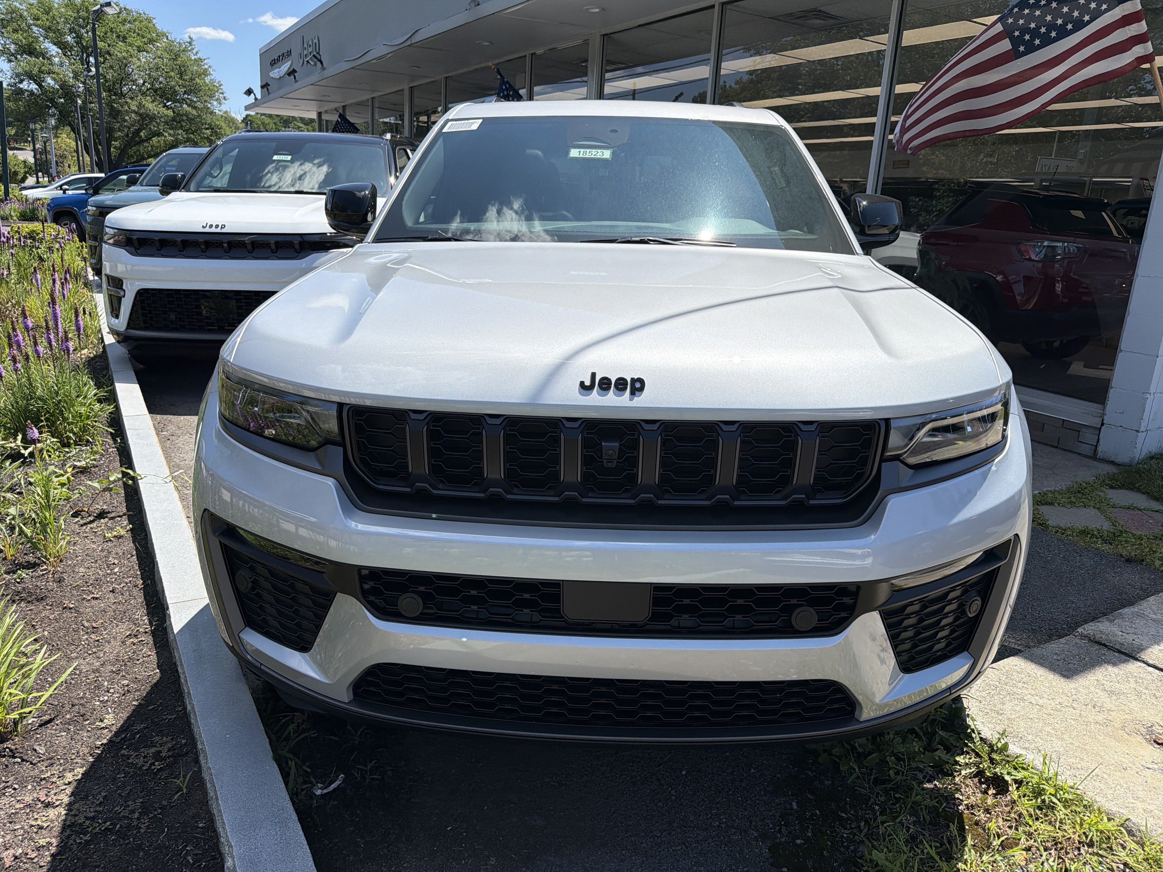 2026 Jeep Grand Cherokee 85th Anniversary Edition