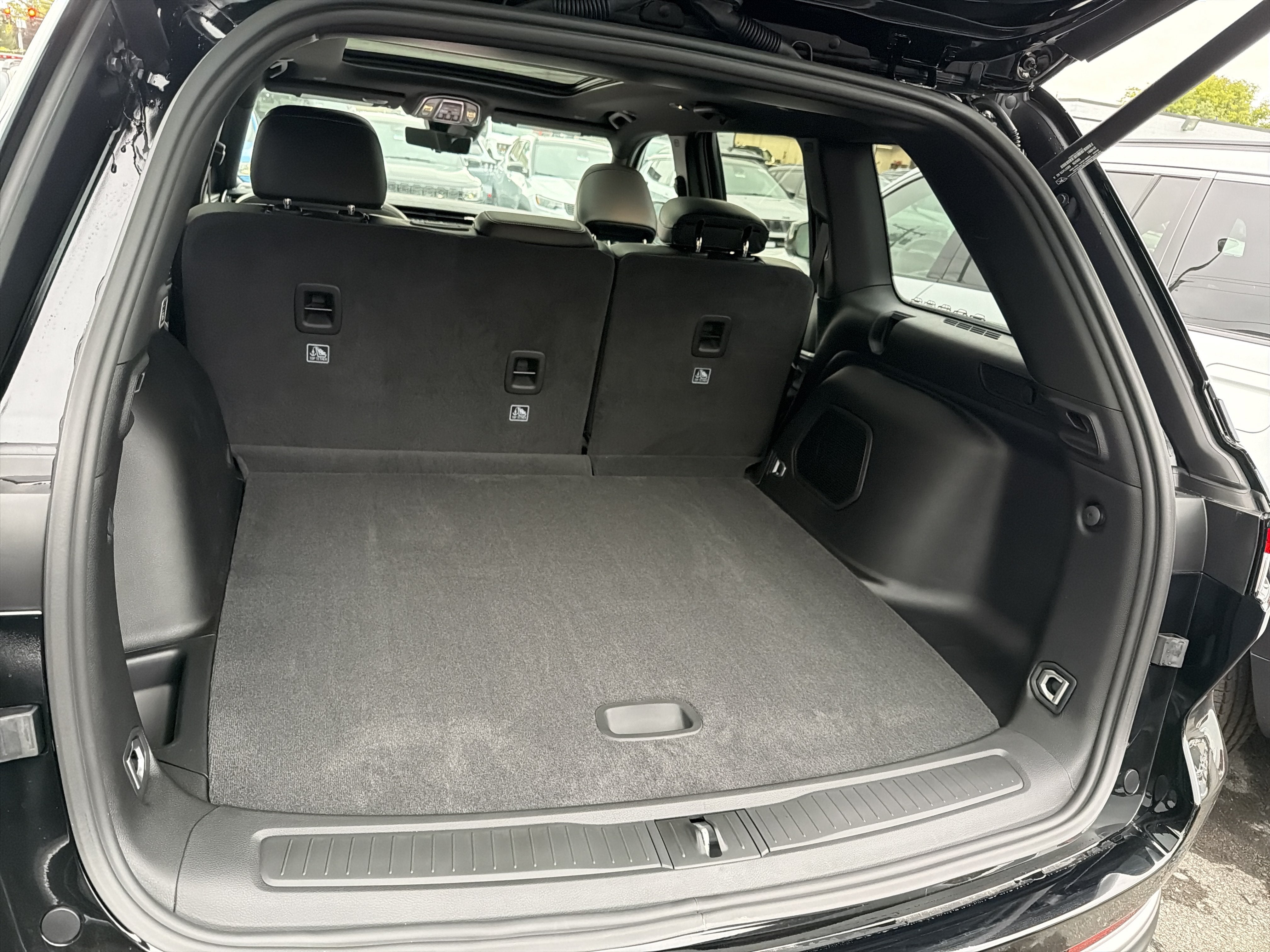 2027 Jeep Grand Cherokee Limited