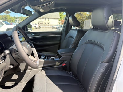 2027 Jeep Grand Cherokee Limited Reserve
