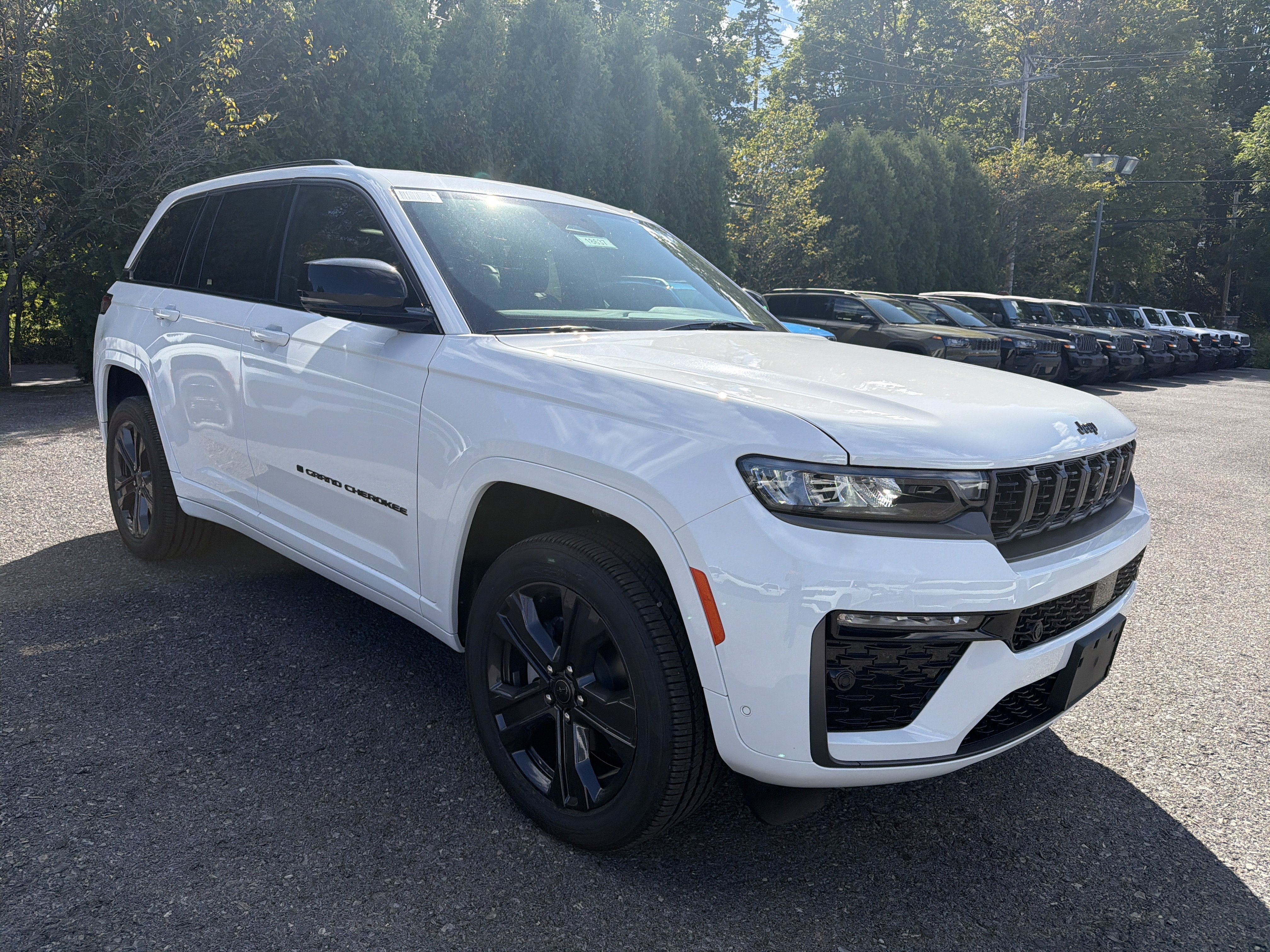 2027 Jeep Grand Cherokee Limited Reserve