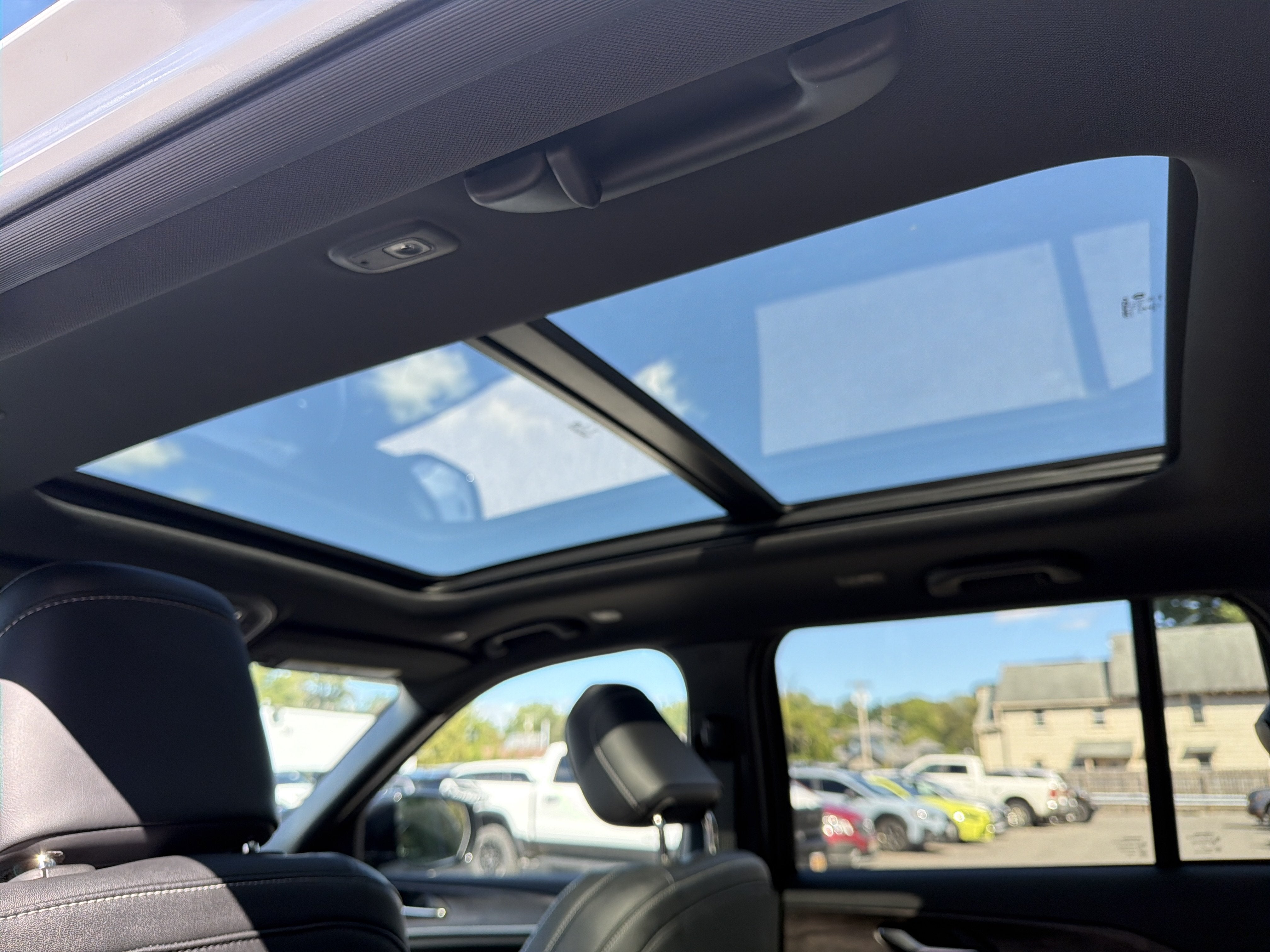 2027 Jeep Grand Cherokee Limited Reserve