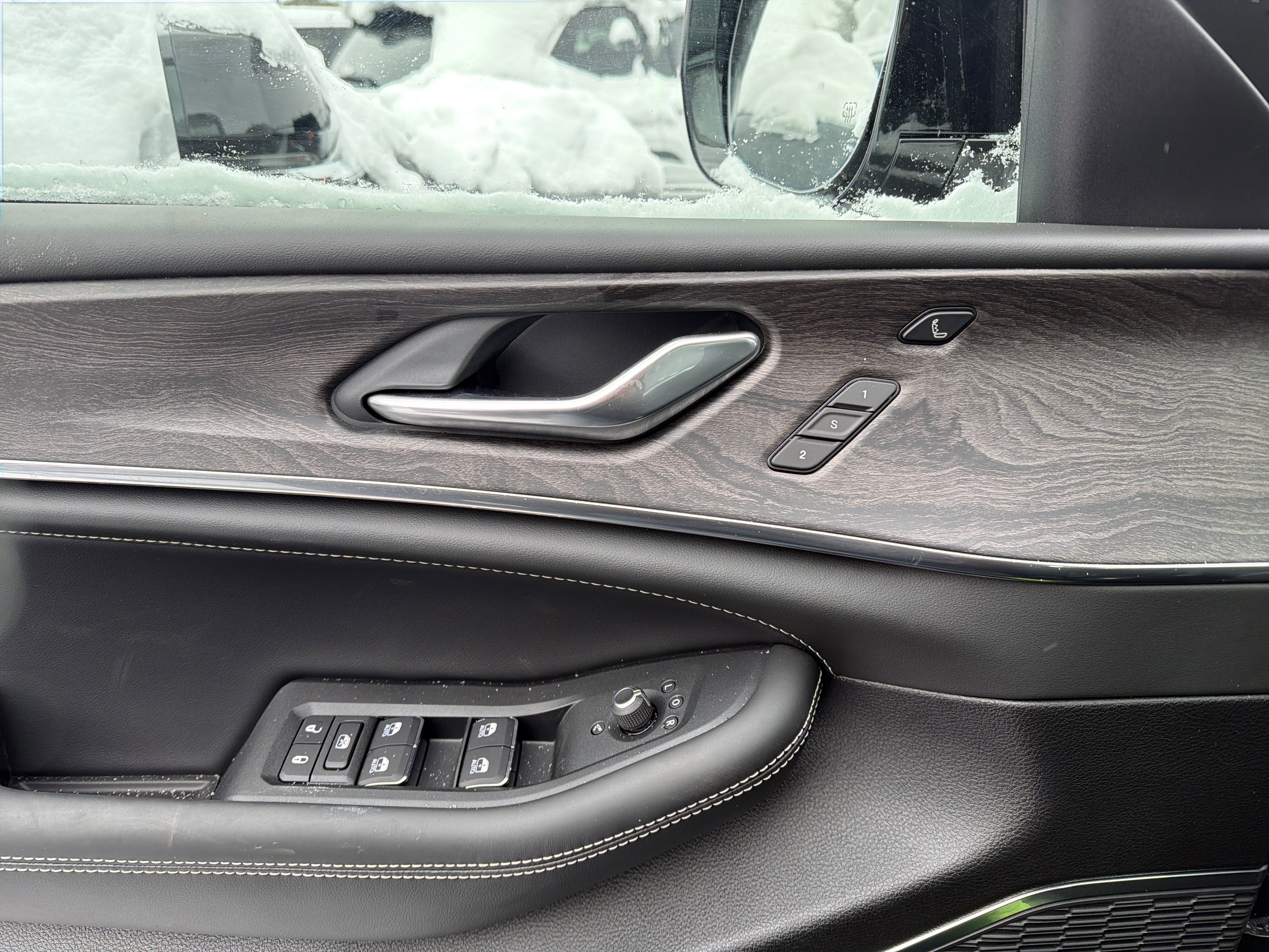 2025 Jeep Grand Cherokee Overland