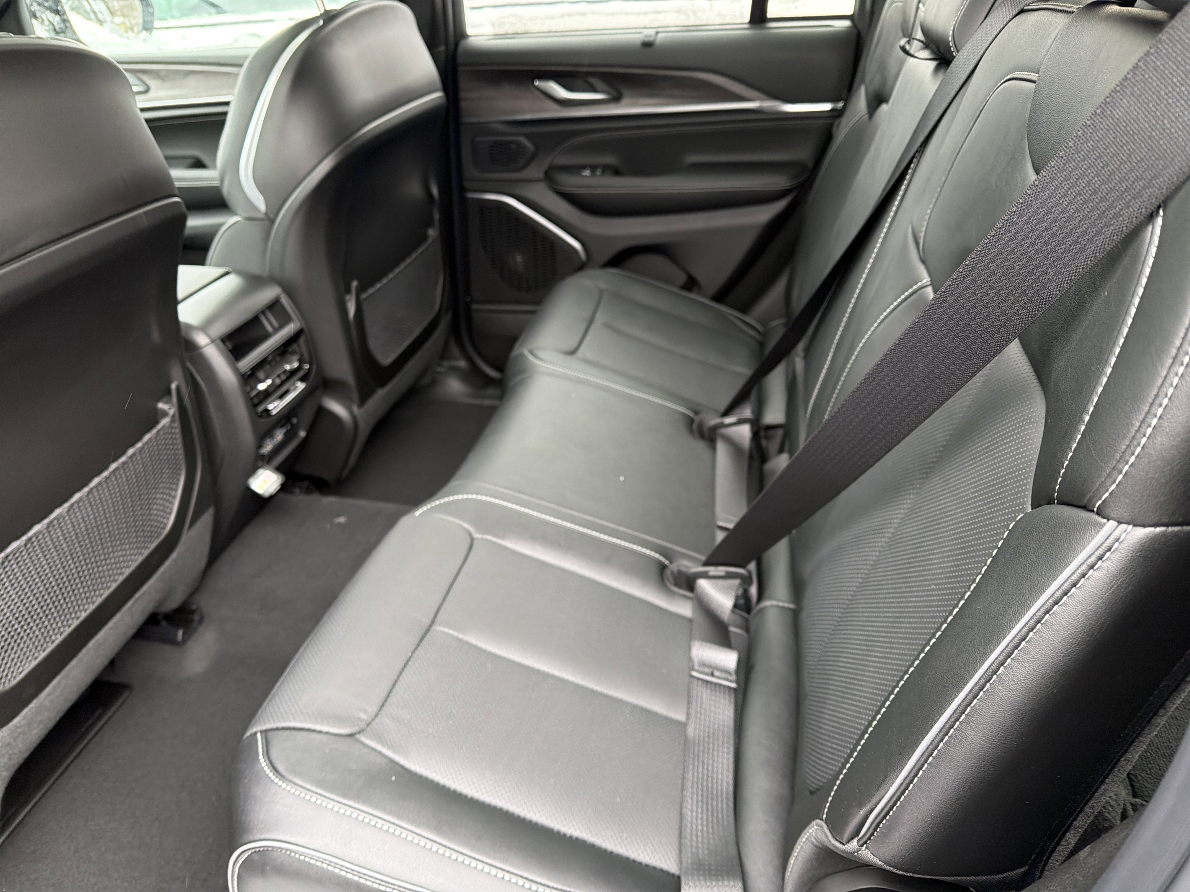 2025 Jeep Grand Cherokee Overland