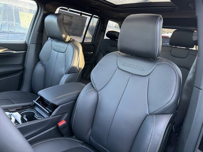 2025 Jeep Grand Cherokee Overland