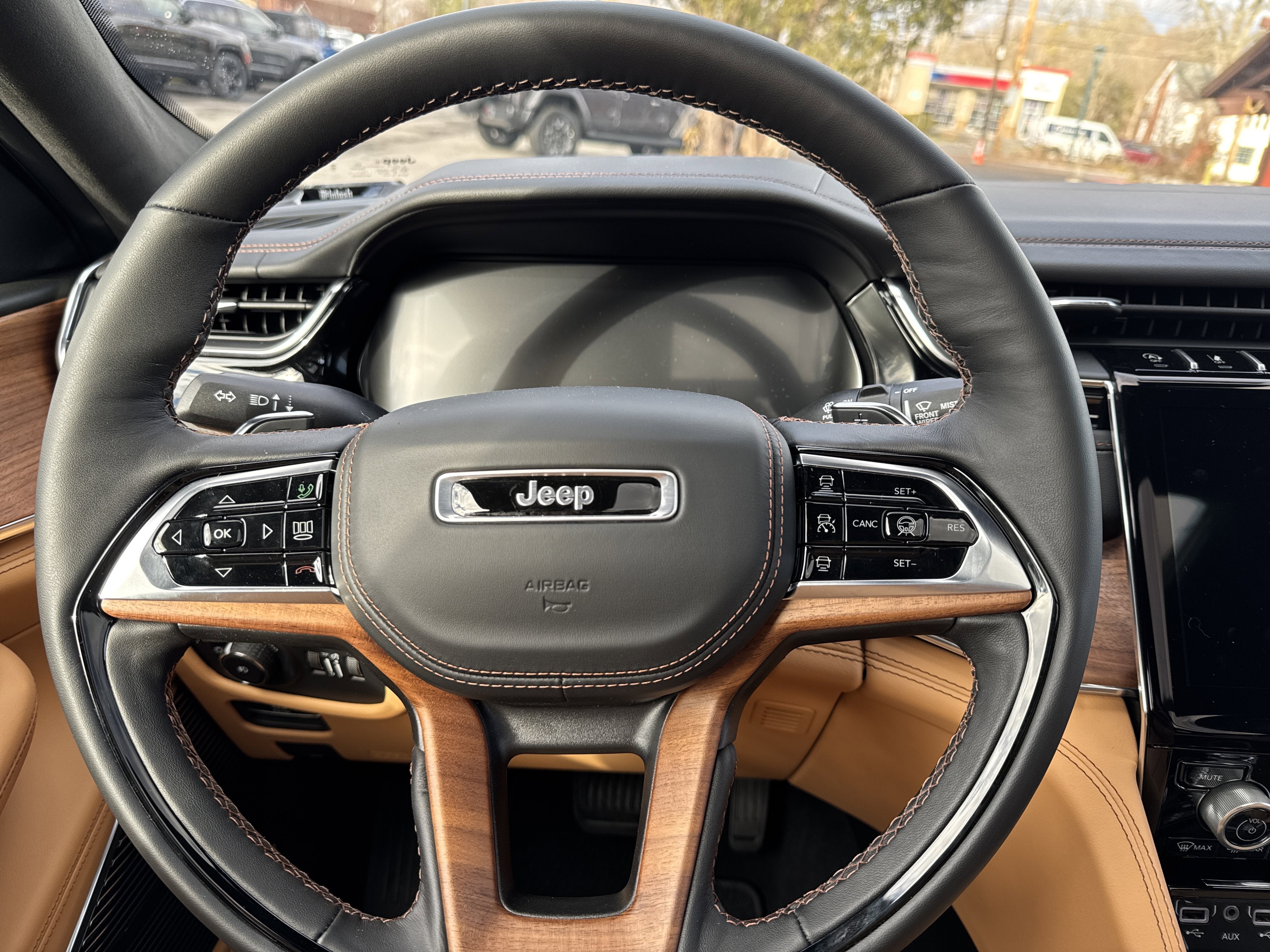 2025 Jeep Grand Cherokee Summit Reserve