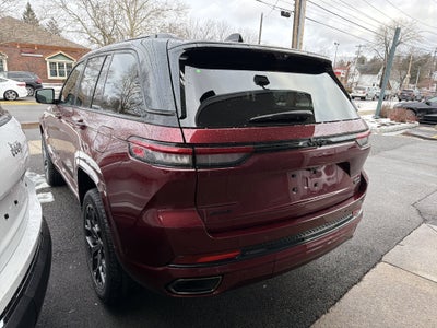2025 Jeep Grand Cherokee Summit