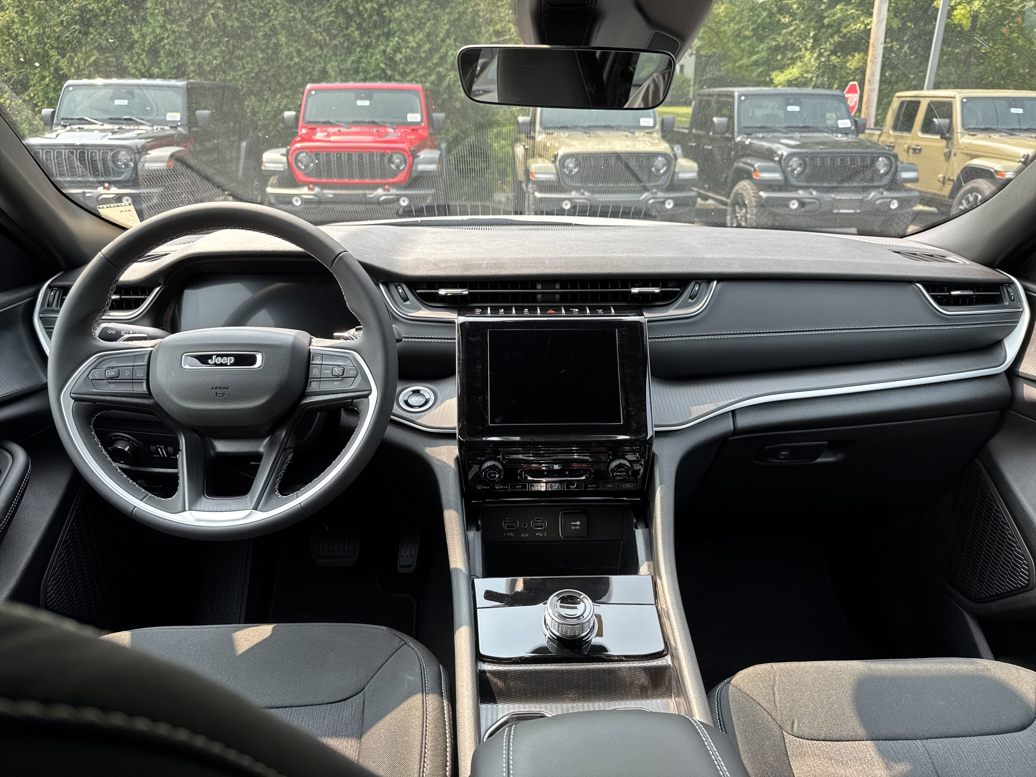 2025 Jeep Grand Cherokee L Laredo X