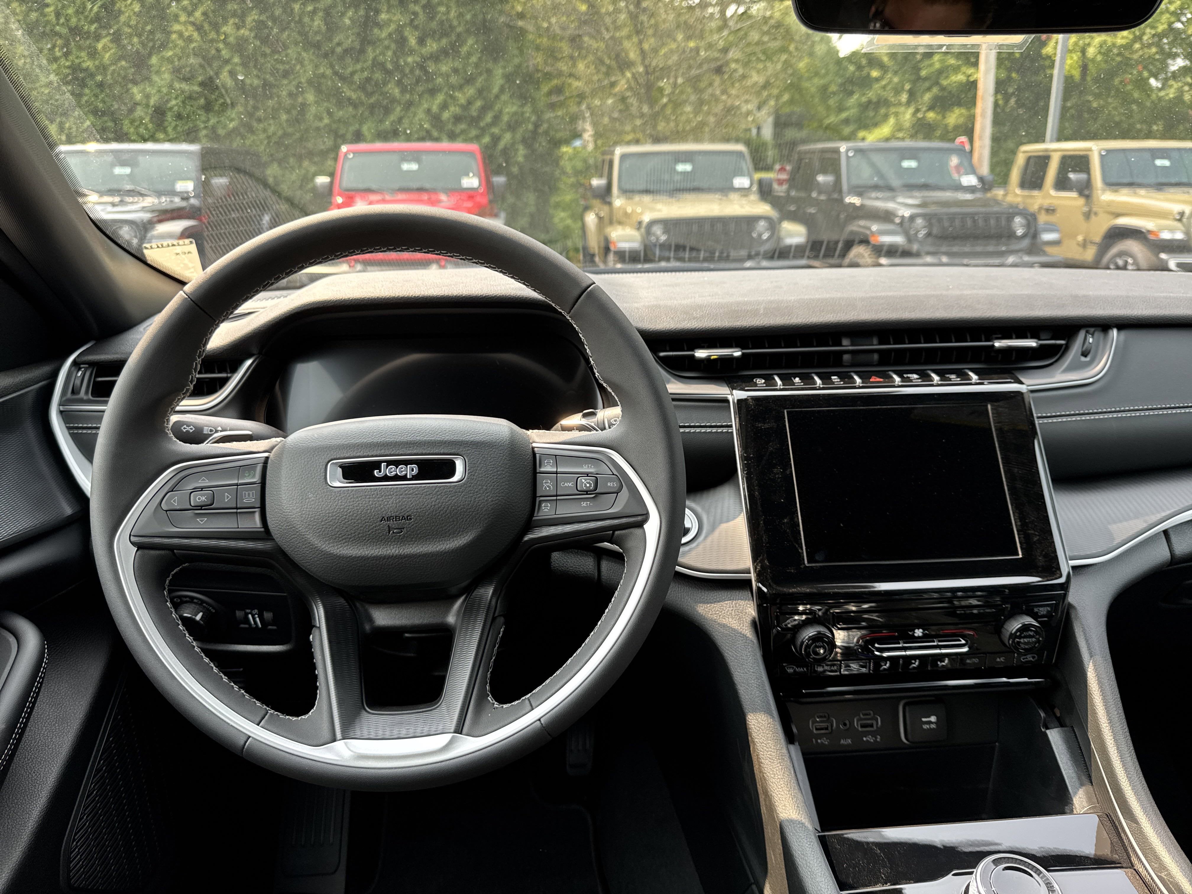 2025 Jeep Grand Cherokee L Laredo X