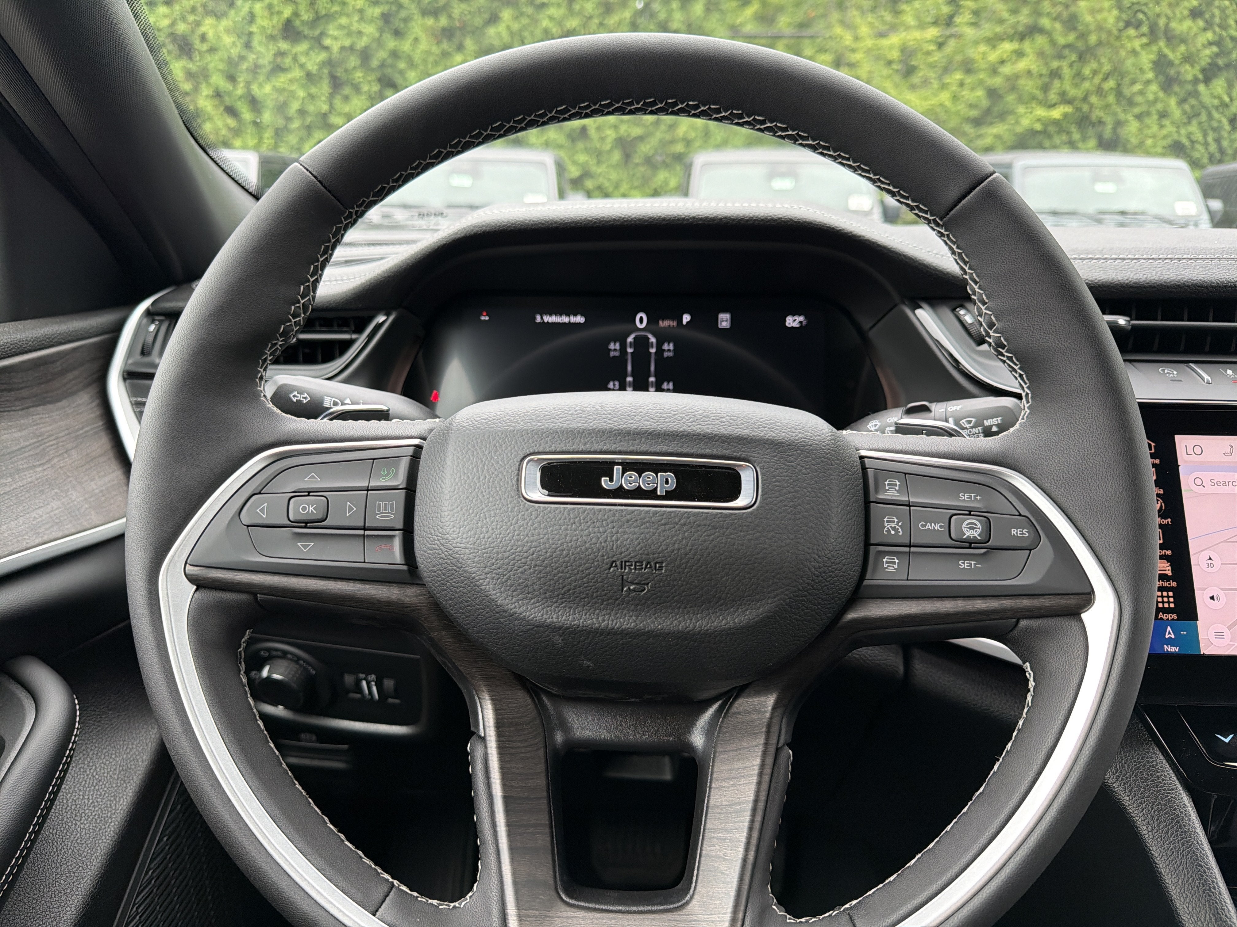 2026 Jeep Grand Cherokee L Laredo Altitude