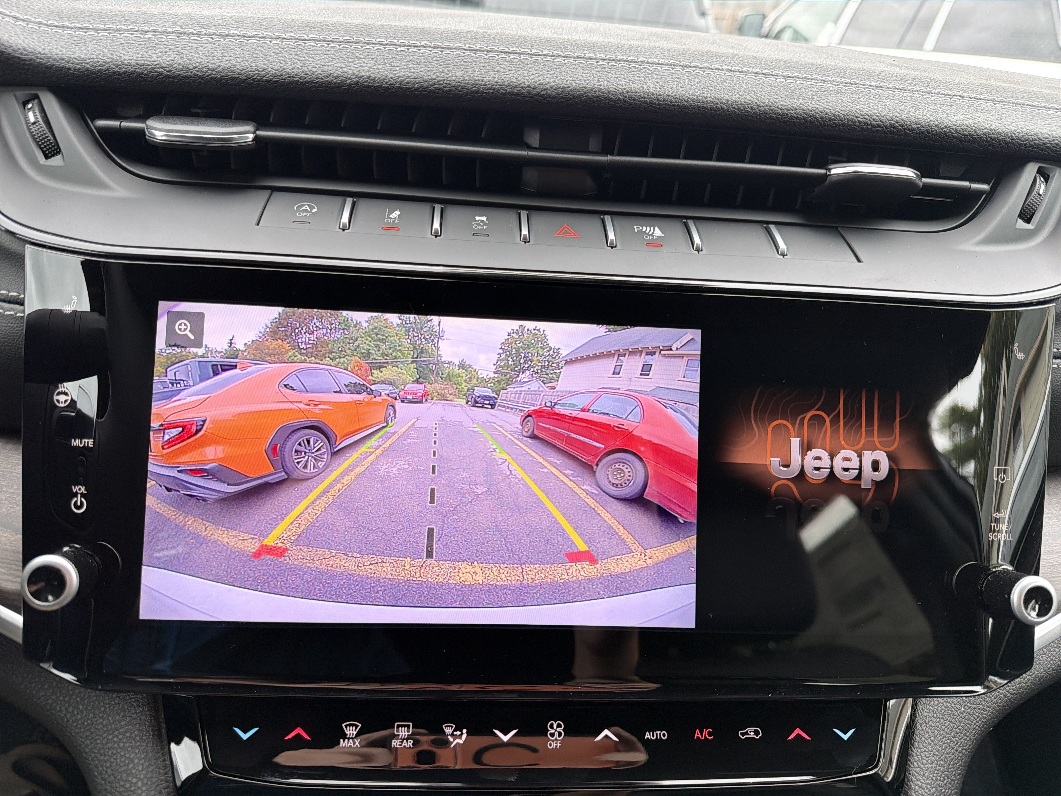 2027 Jeep Grand Cherokee L Laredo Altitude