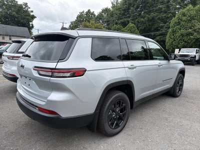 2026 Jeep Grand Cherokee L Laredo Altitude